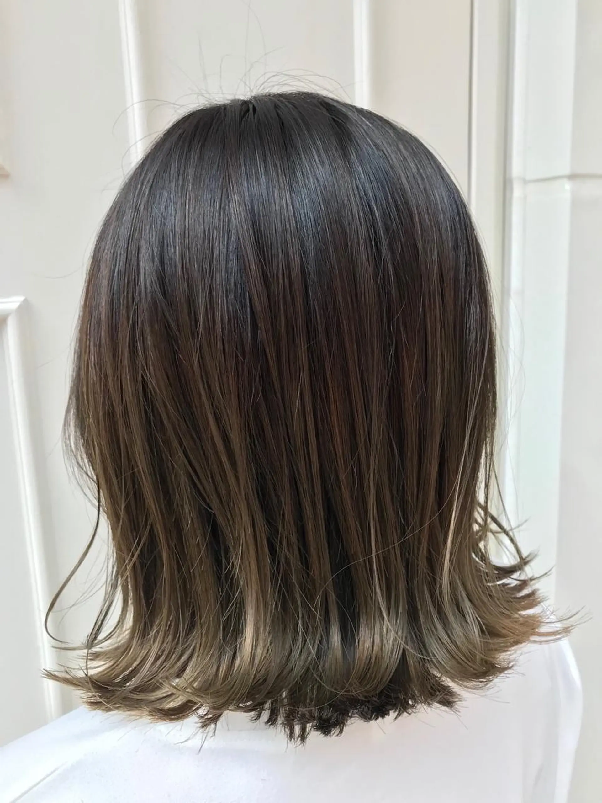 ミディアム カラー ベージュカラー グラデーションカラー シルバー シルバーベージュ 🫟Blanco🫟 Color&Careのヘアスタイル