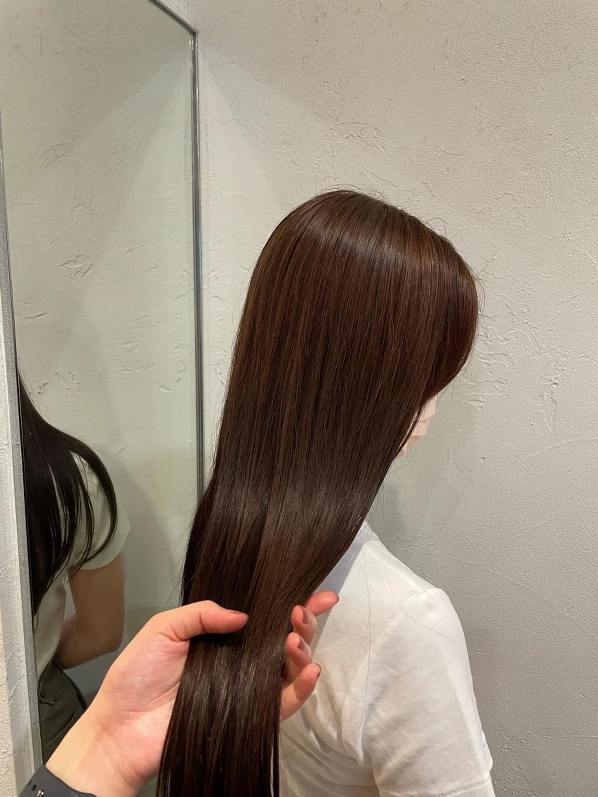 ロング カラー ダブルカラー 髪質改善 トリートメント 縮毛矯正 脇野 茉優のヘアスタイル