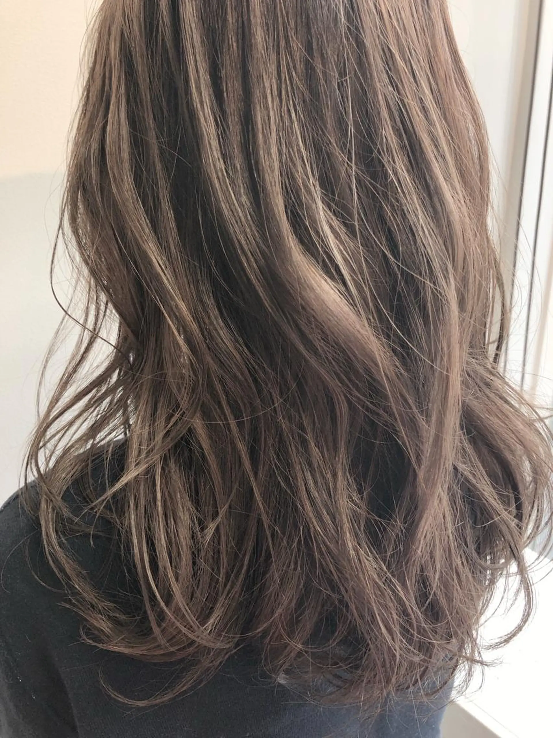 セミロング カラー カット ヘアカラー トリートメント Mira 代表 SEKIのヘアスタイル