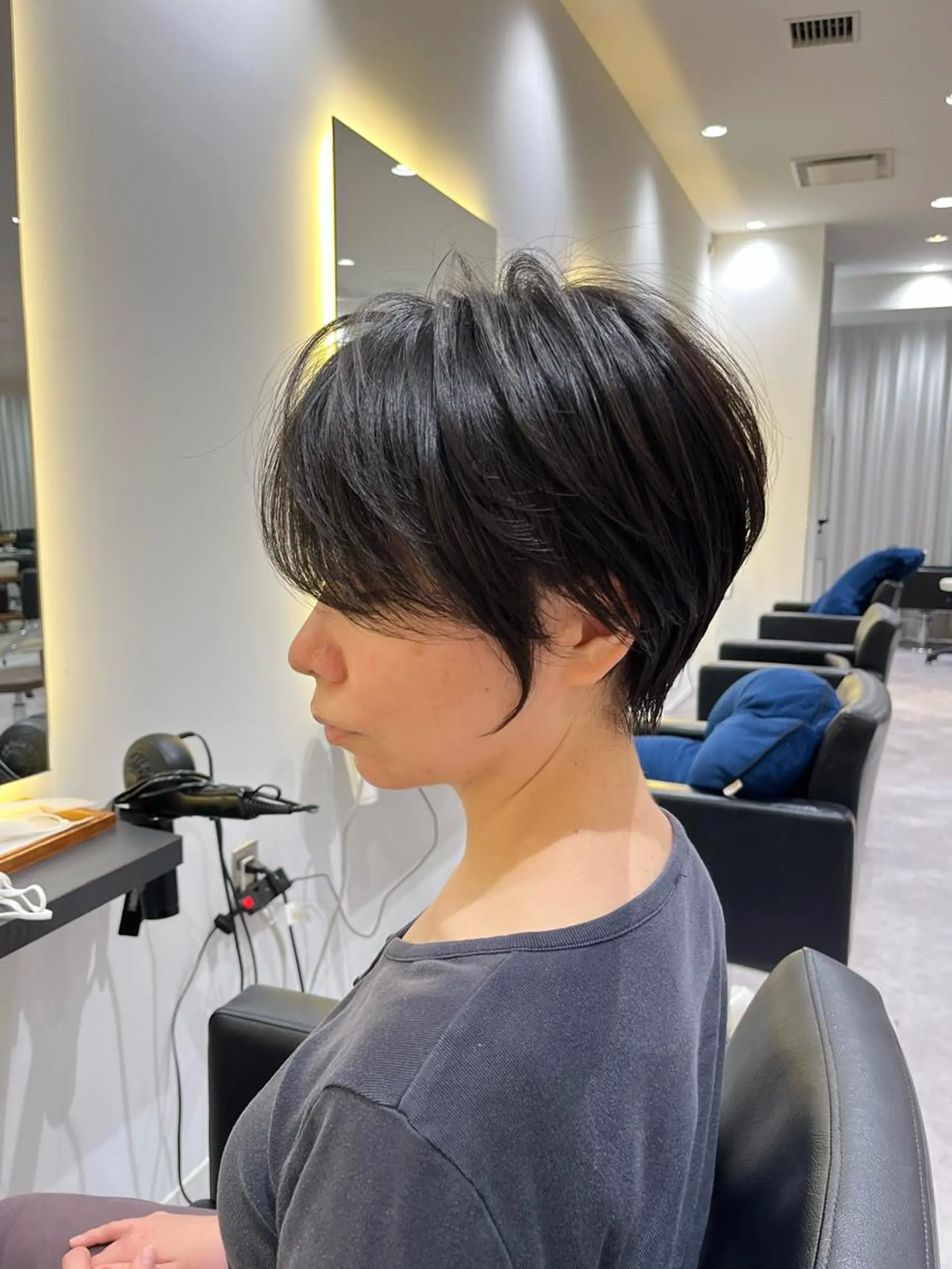 ショート カット &STORIES所属・襟足でお悩みの方✂︎ くびれ職人ハシモトのヘアスタイル