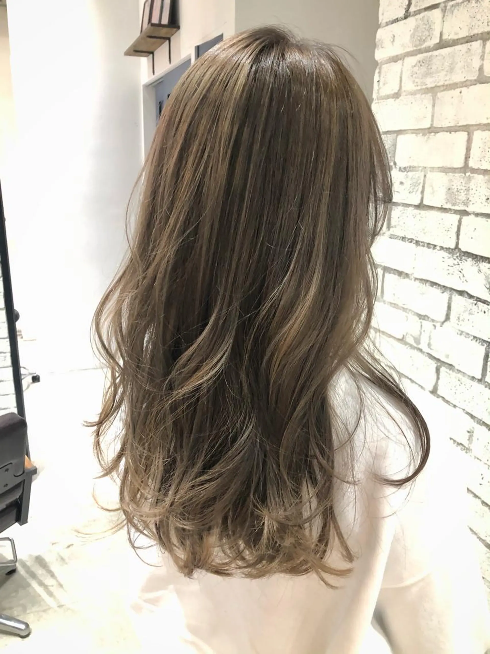 ロング 🌈透明感カラー 韓 国ヘアこうたろうのヘアスタイル