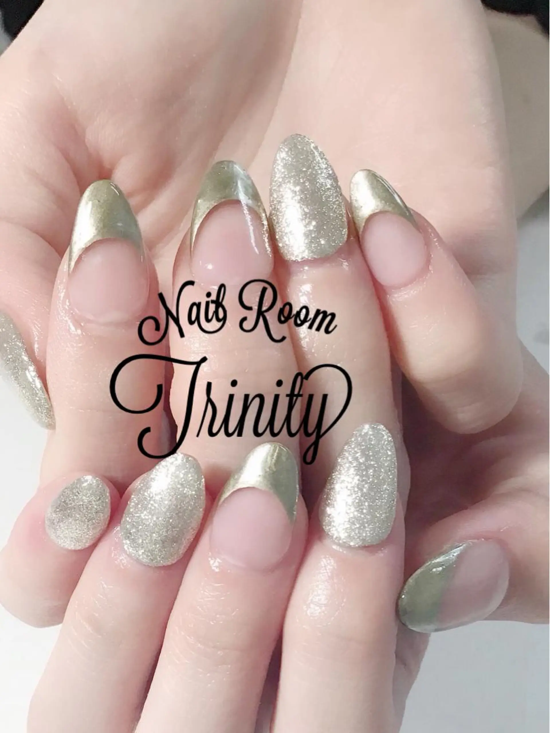 ネイル ハンドネイル Trinity ネイリストスタッフのネイルデザイン