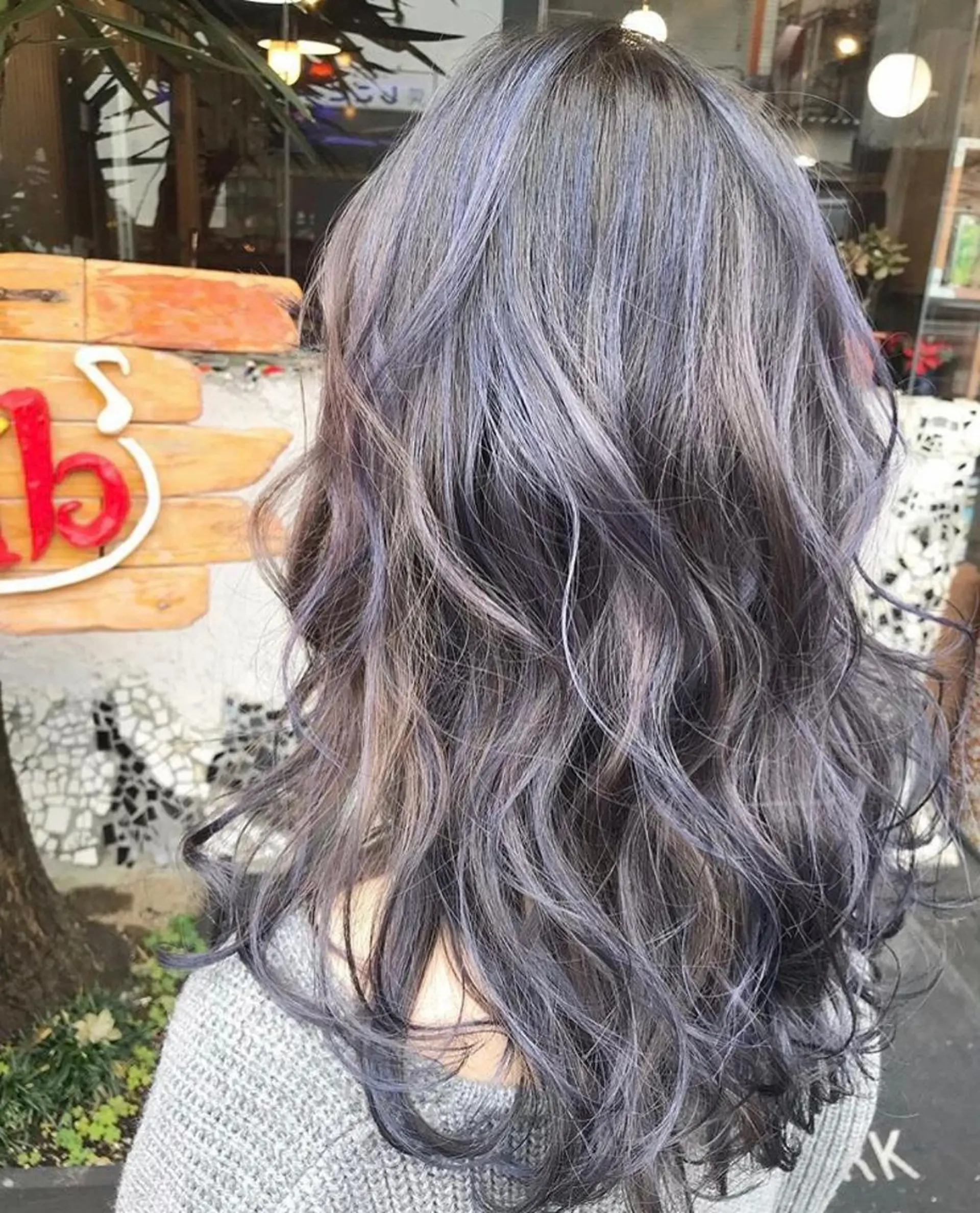 ロング カラー ハイライトカラー ラベンダーカラー ハイライト ヘアカラー トリートメント 玉木 育実のヘアスタイル
