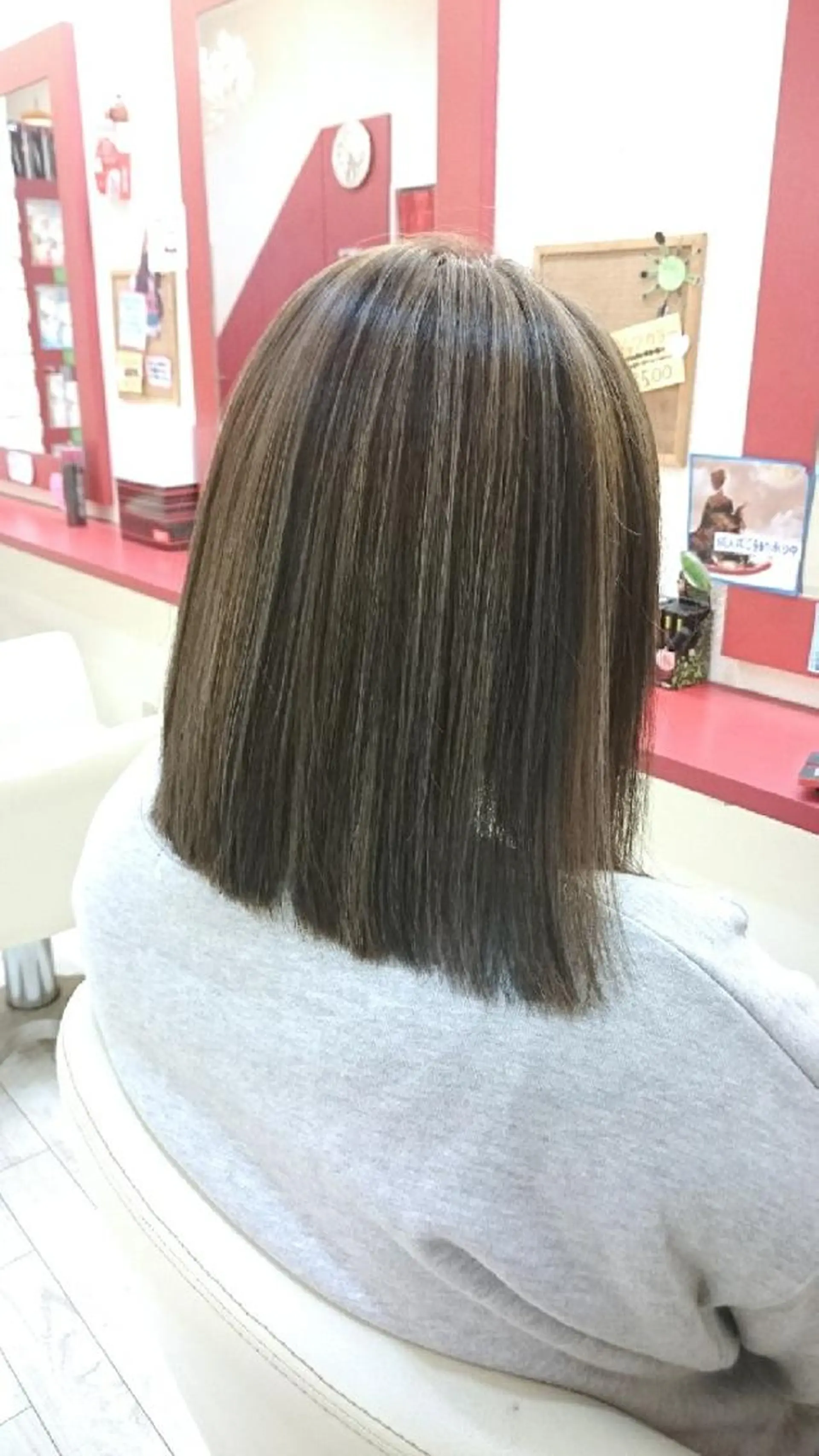 ミディアム カラー ハイライトカラー メッシュ ハイライト Le Lien カジのヘアスタイル