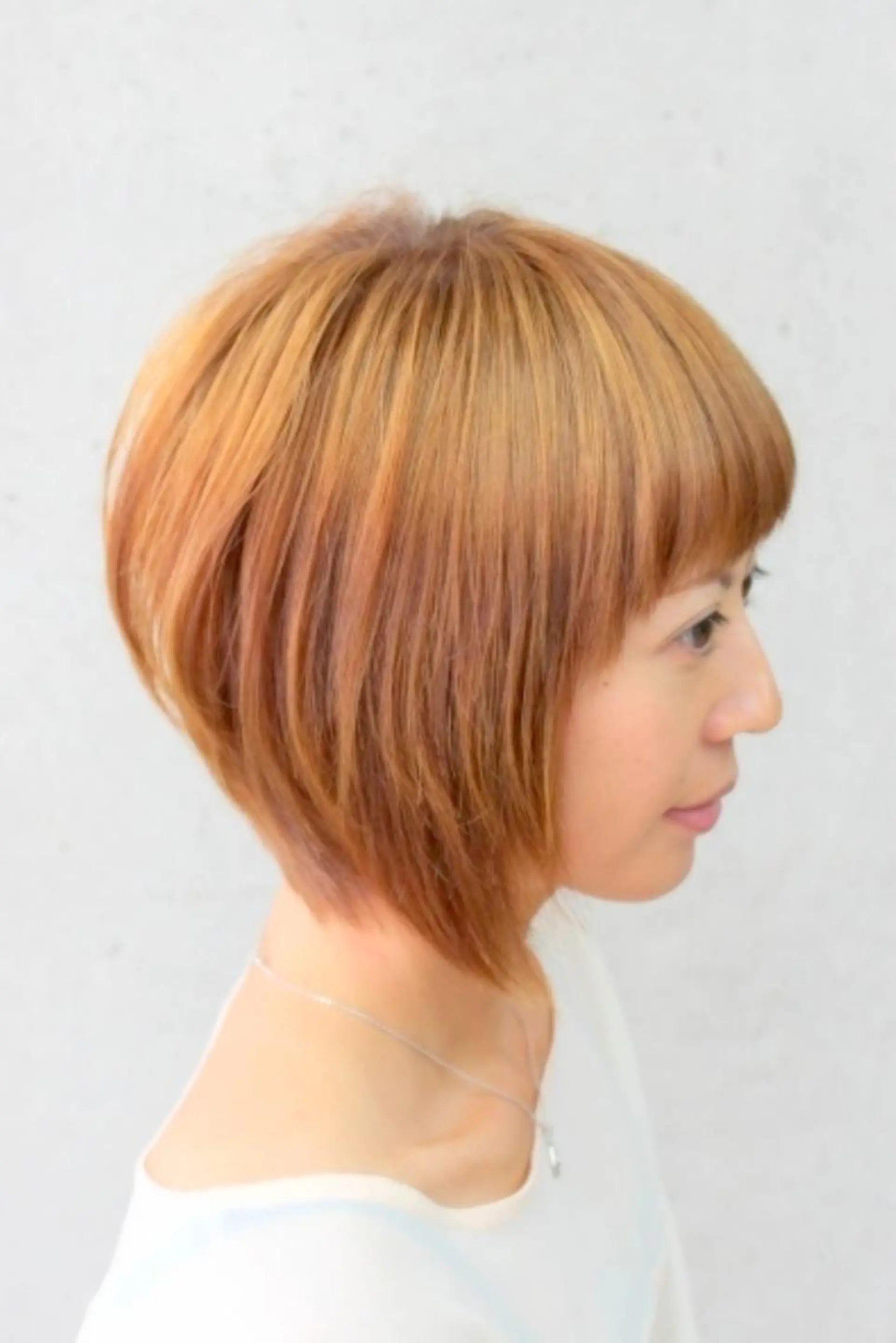 ショート カラー ベージュカラー ボブ カット 村上 貴徳のヘアスタイル
