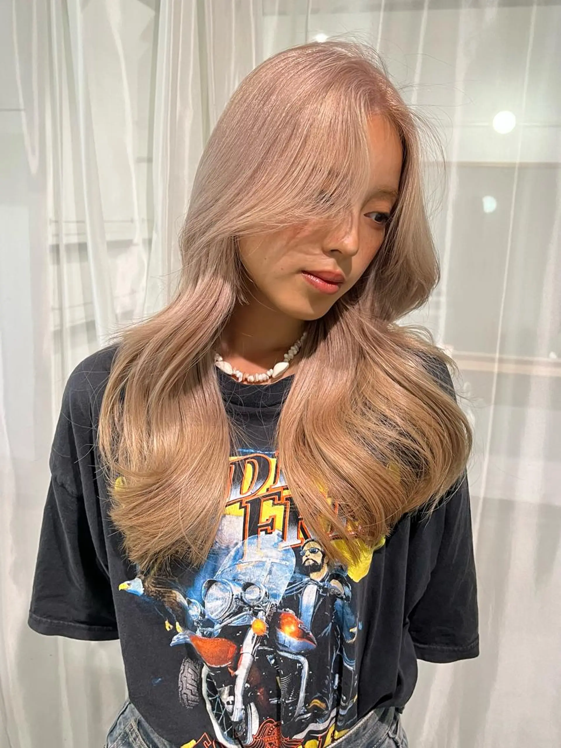 ロング レイヤーカット 韓国ヘア透明感カラー / マイカ🍒のヘアスタイル