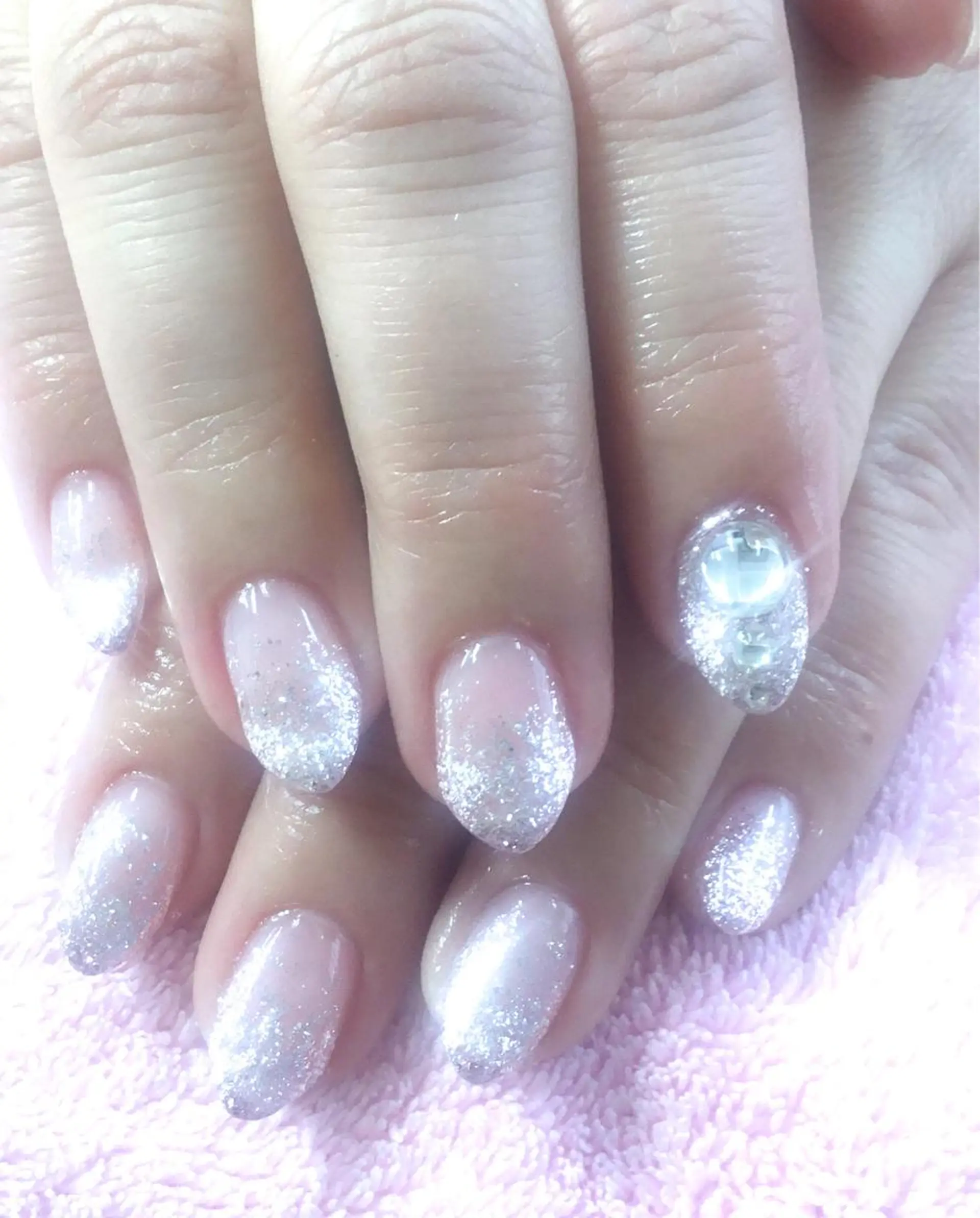 ネイル e.nail所属・和賀井 恵理のネイルデザイン