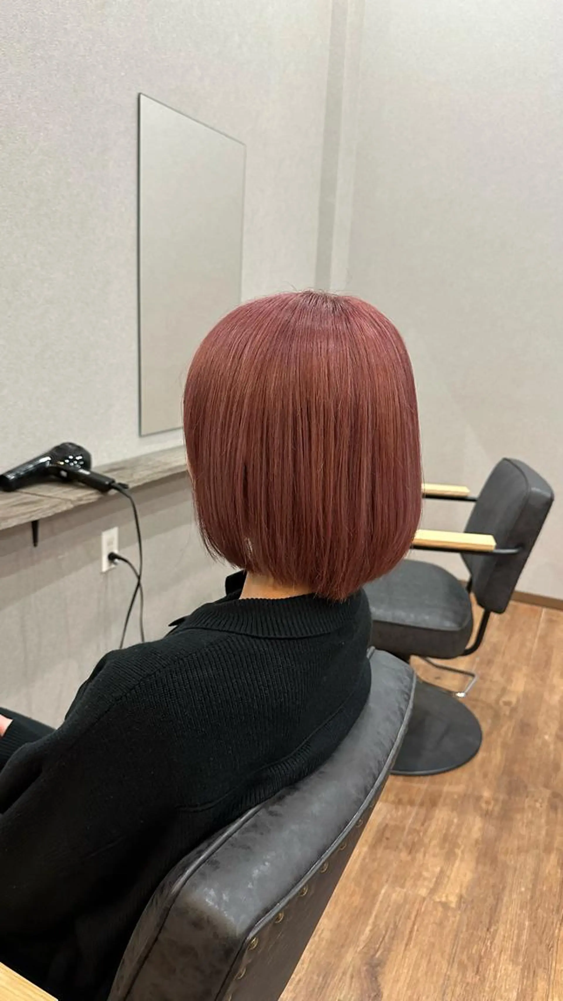 ミディアム カラー ピンクカラー ヘアカラー トリートメント clocca所属・鵜飼 真伍のヘアスタイル