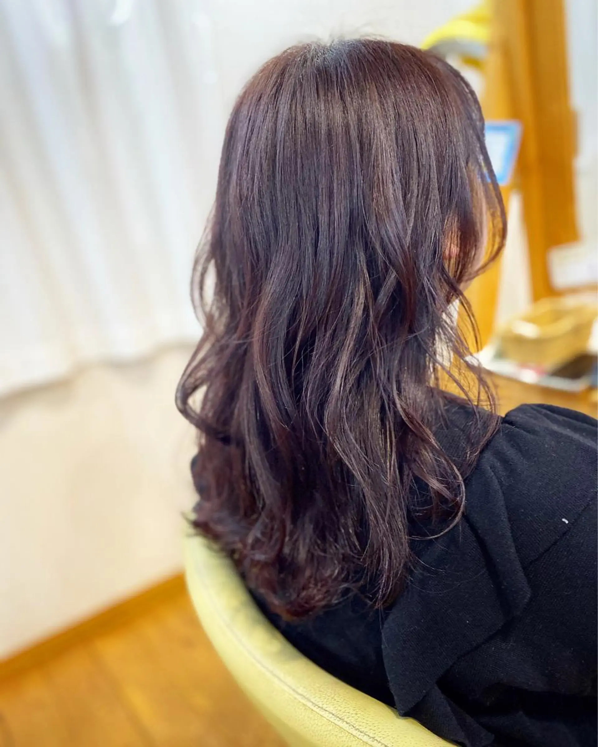 ロング カラー ラベンダーカラー ローズカラー 荒木 ひろかのヘアスタイル