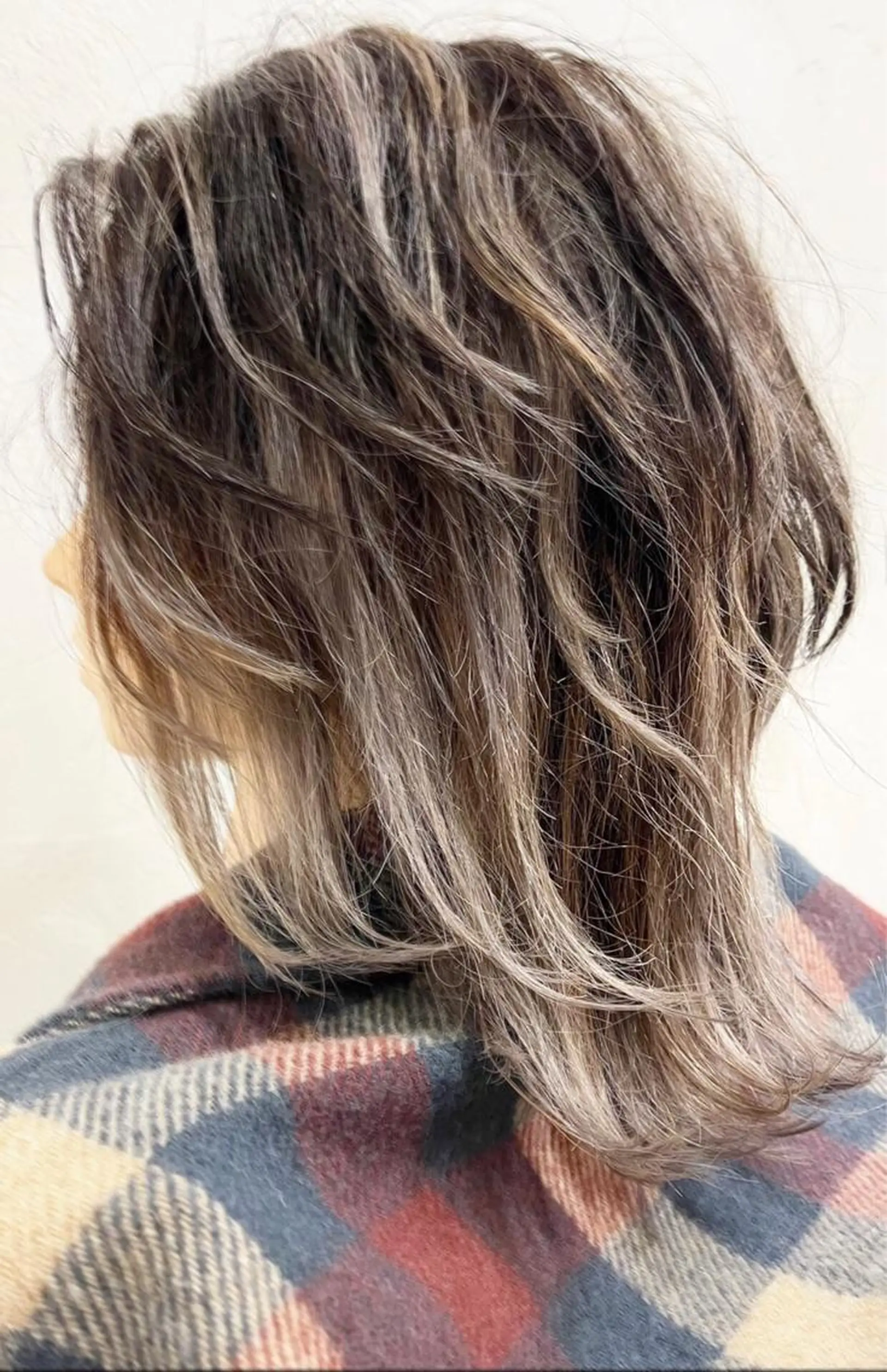 ミディアム カラー バレイヤージュ レイヤーカット 🩵小野 えりか🩷のヘアスタイル