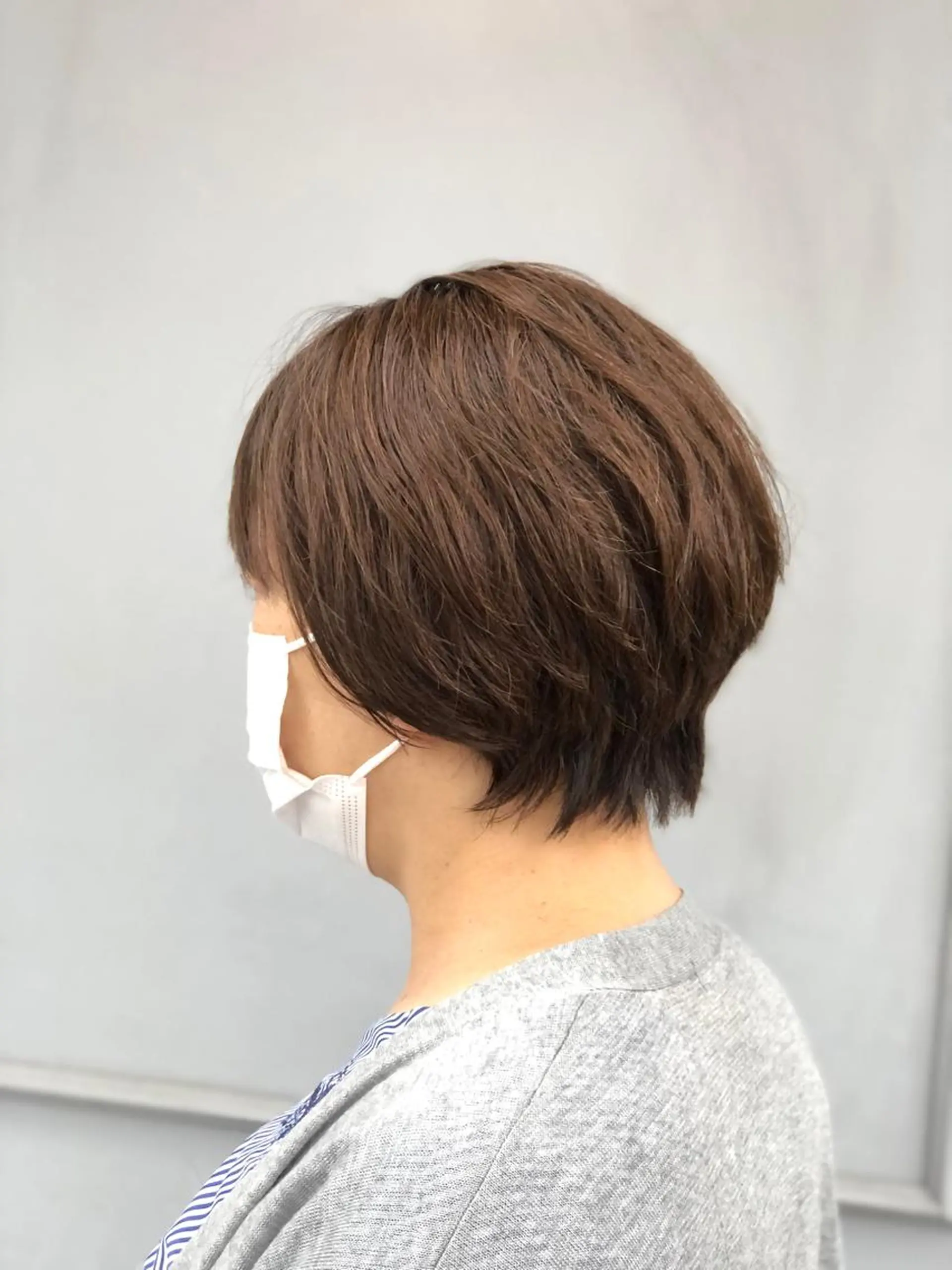 ショート カット ヘアカラー トリートメント 若泉 真梨のヘアスタイル