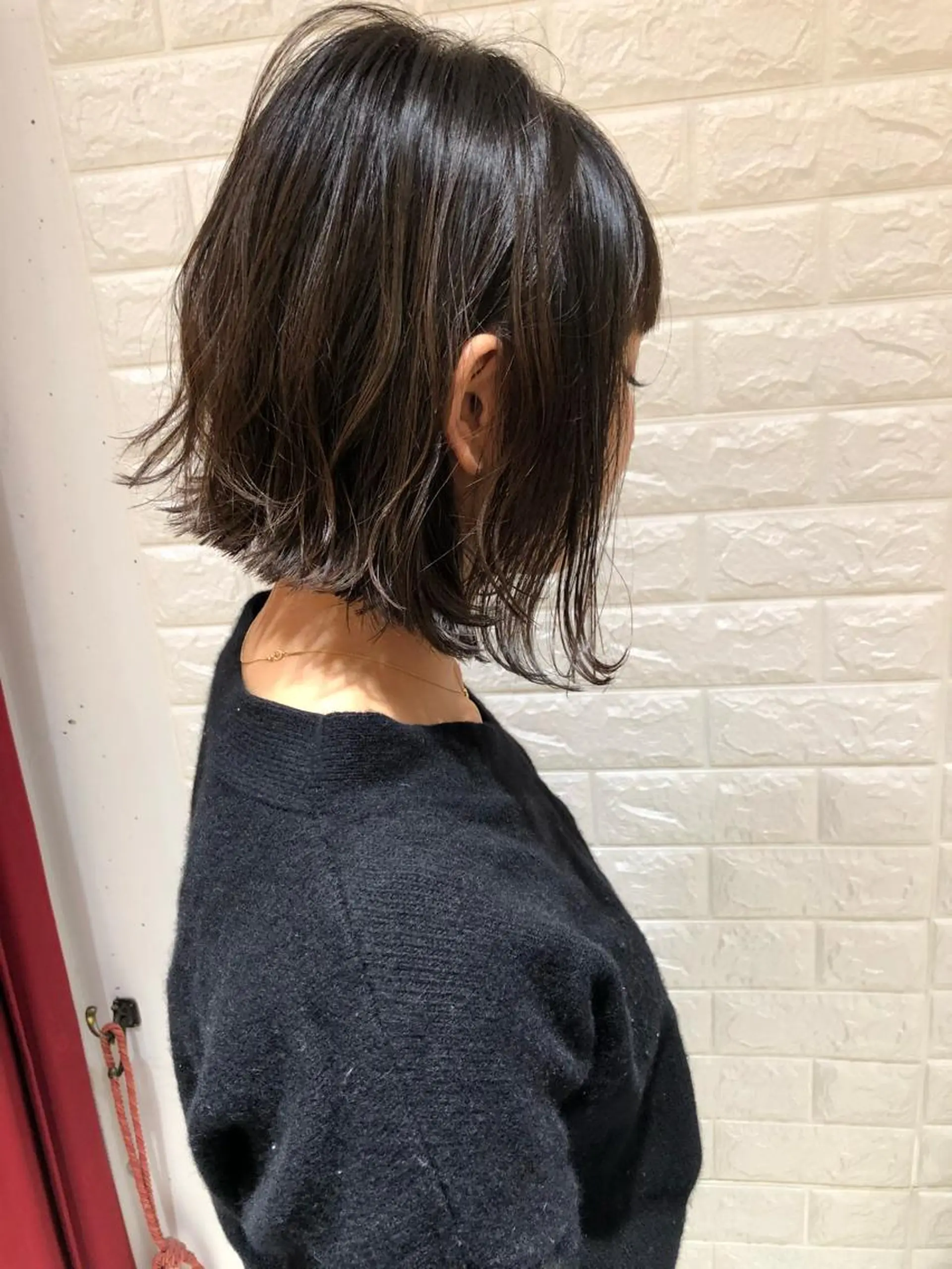 ミディアム カラー THE DAY所属・AKI HASHIMOTOのヘアスタイル