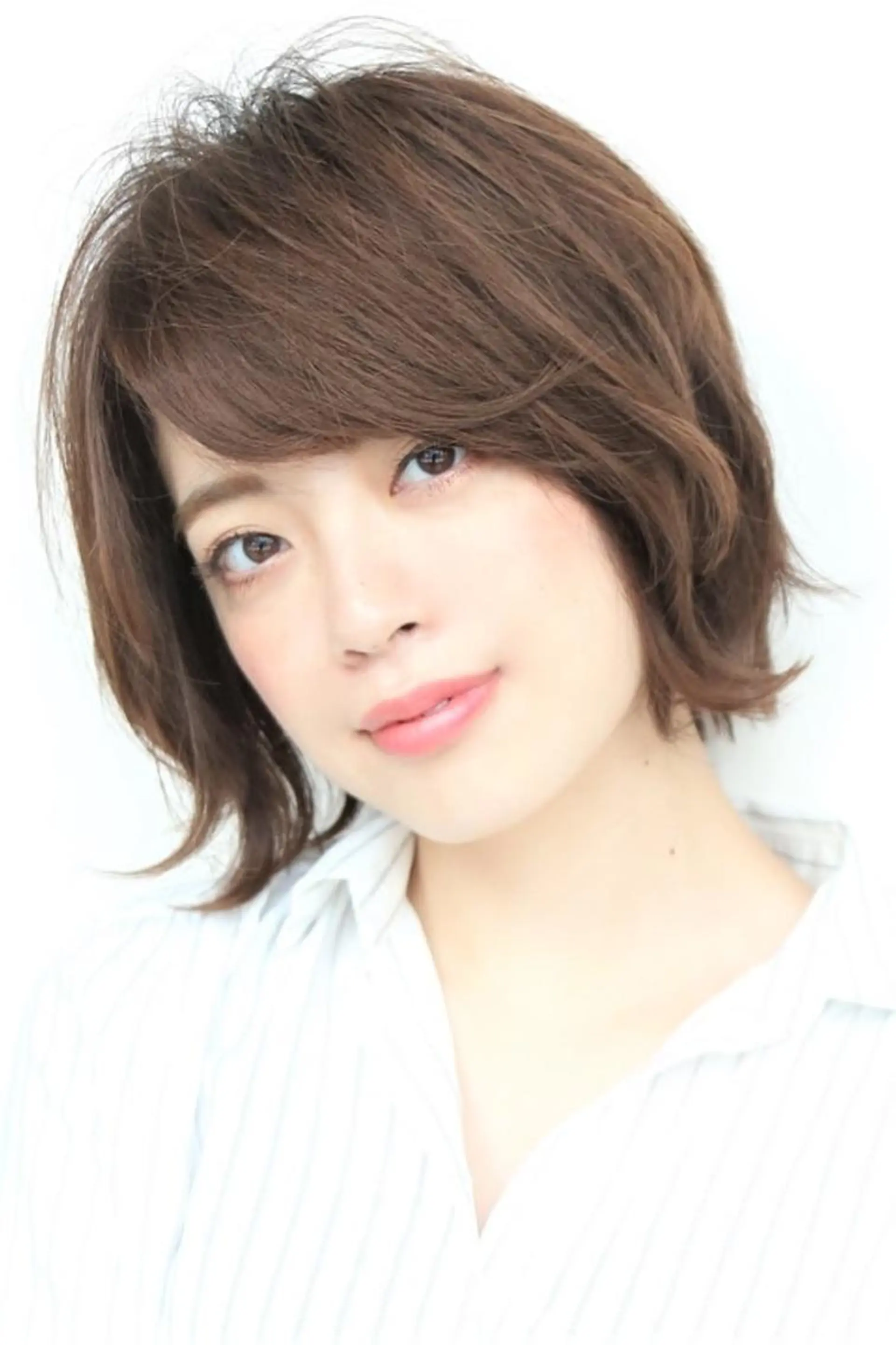 ショート カラー パーマ デザイナー Anne アンのヘアスタイル