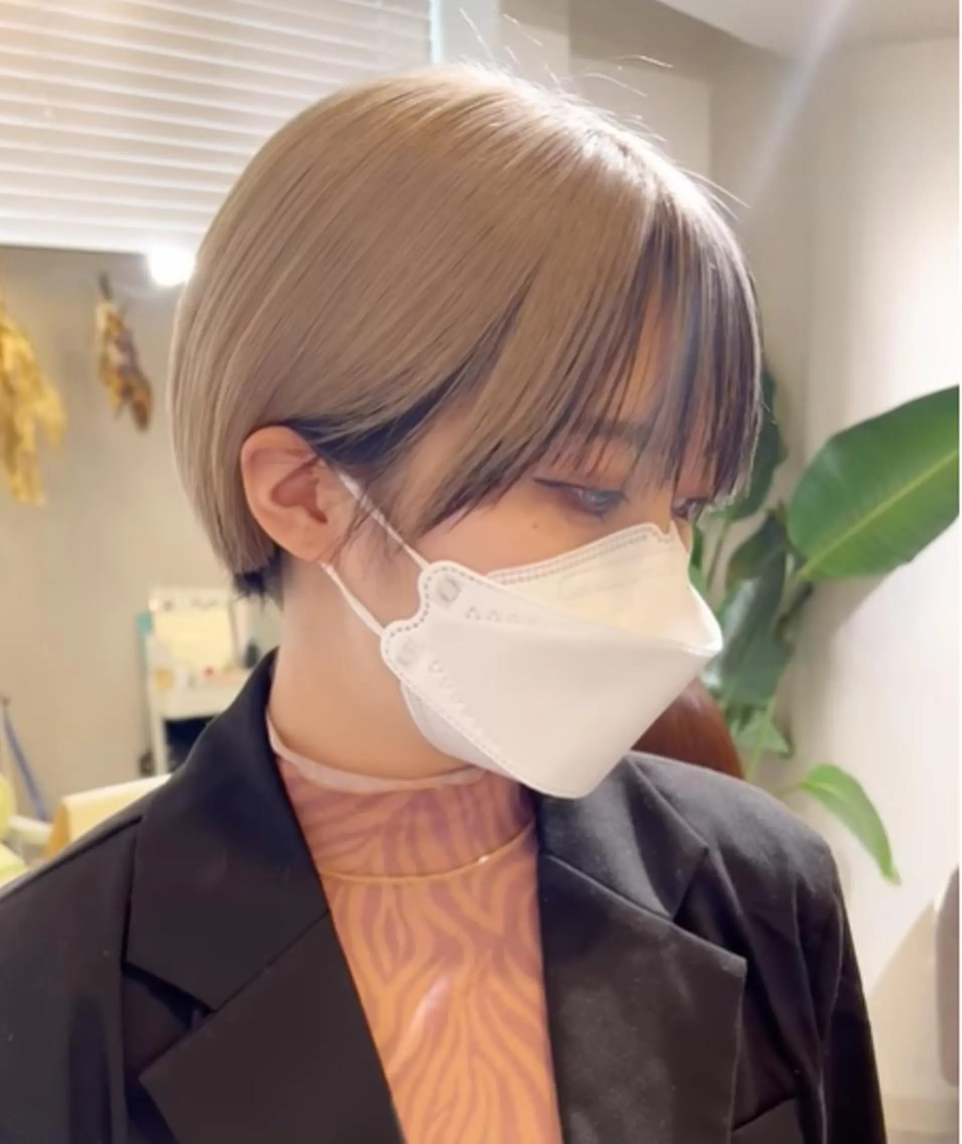 ショート カラー ブリーチ、髪質改善 Noe心斎橋店のヘアスタイル