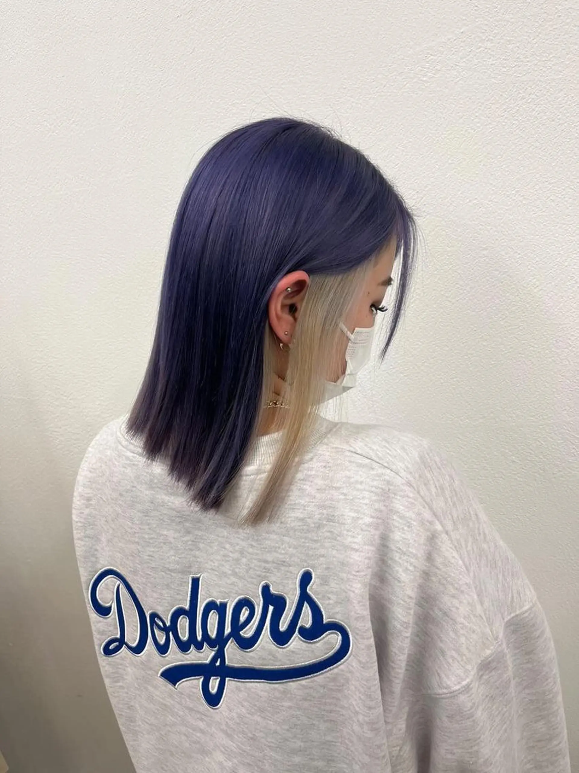 ミディアム カラー ブルーカラー ブルーバイオレット シルバー バイオレットカラー ヘアカラー ✨ブリーチカラー /菜月‪‪✨のヘアスタイル