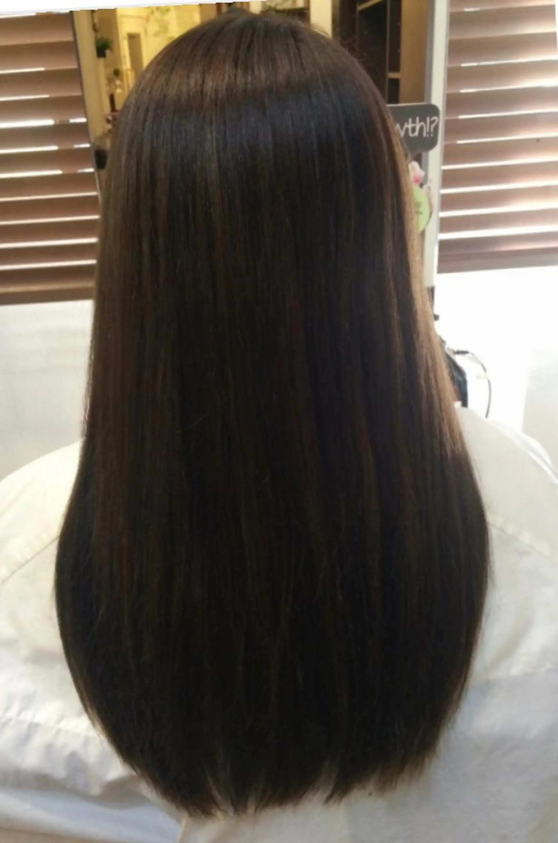 カラー 勝屋 有梨のヘアスタイル