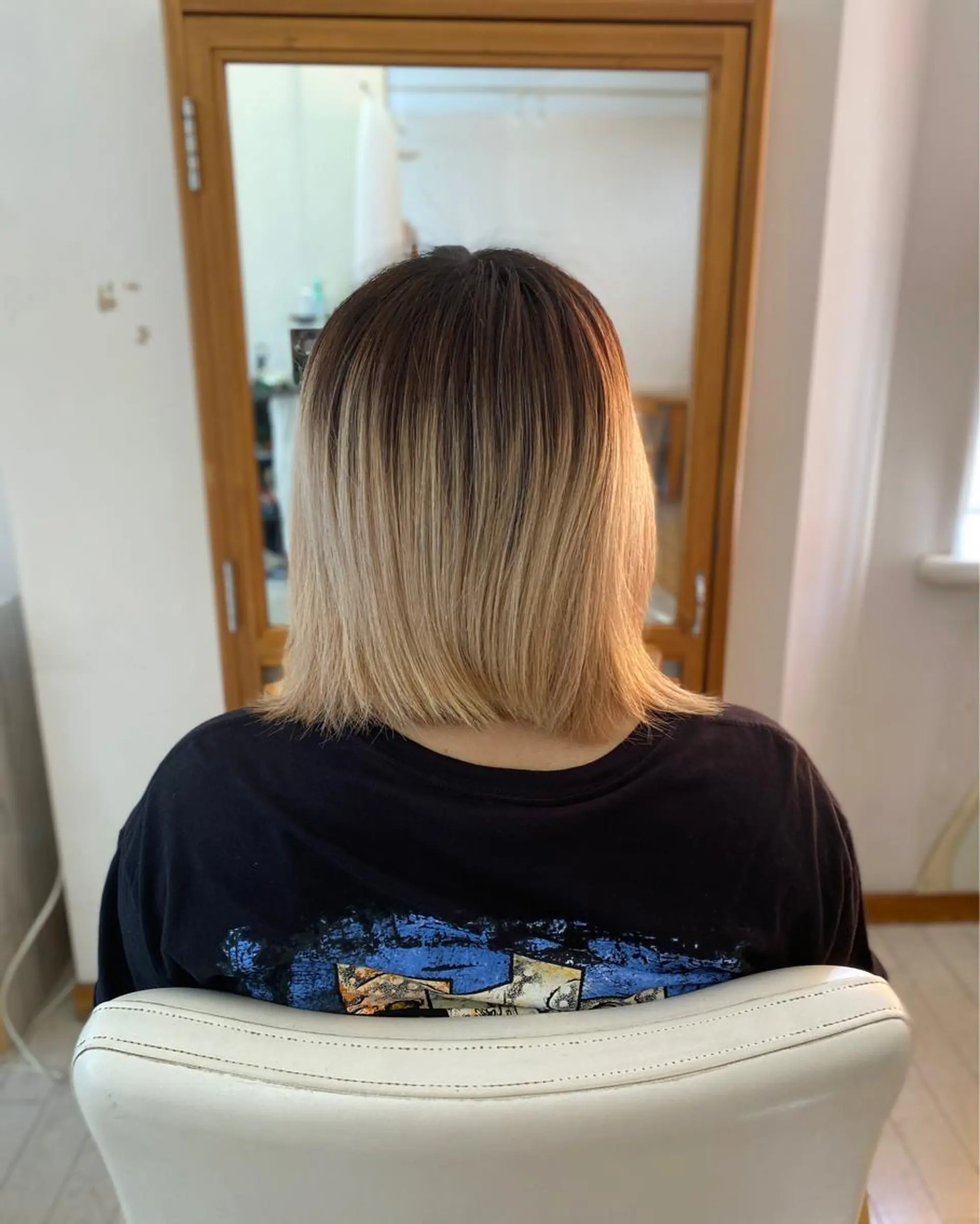 ミディアム カラー CRADLE Takeuchiのヘアスタイル