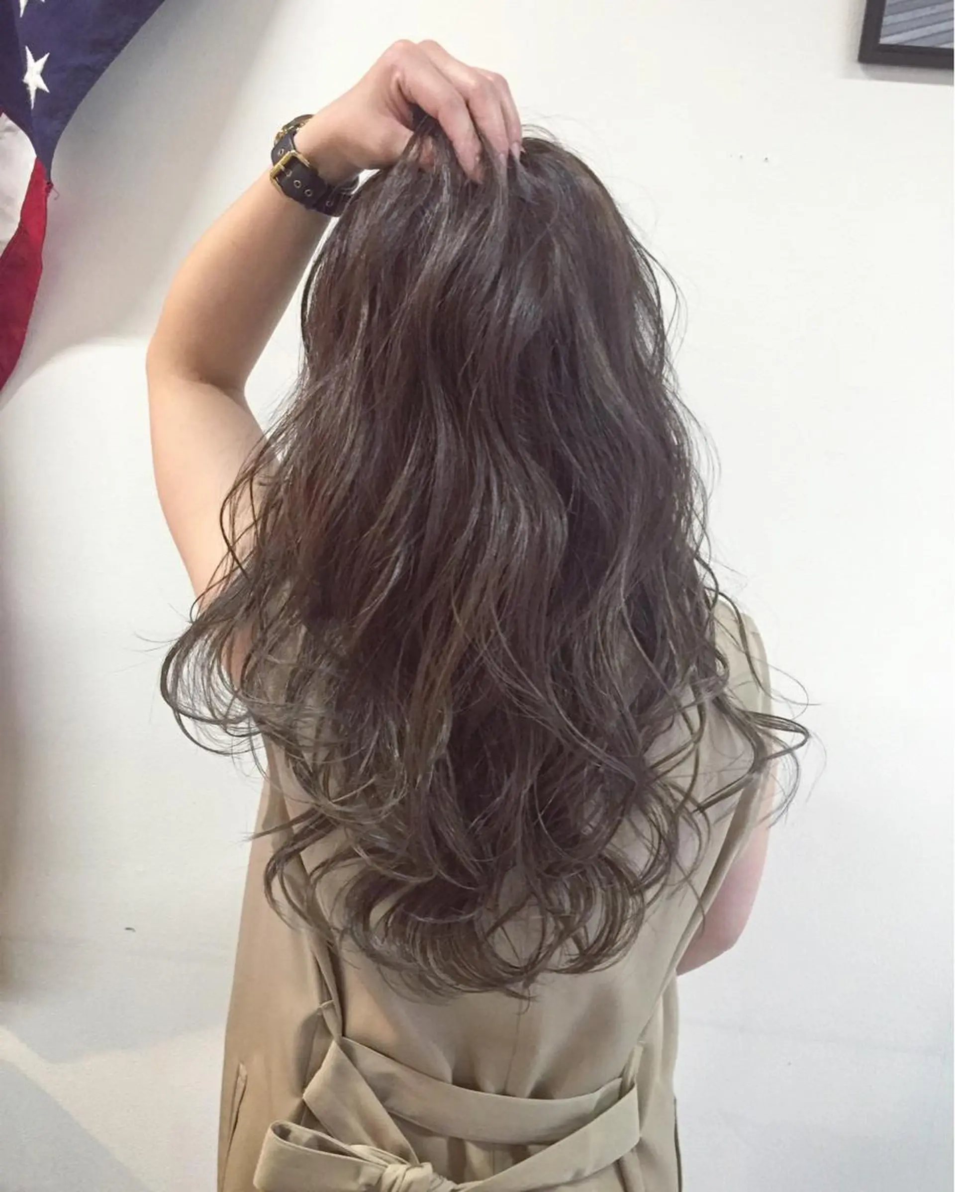 ロング カラー 佐藤 奈佳子 サトウ ナカコのヘアスタイル