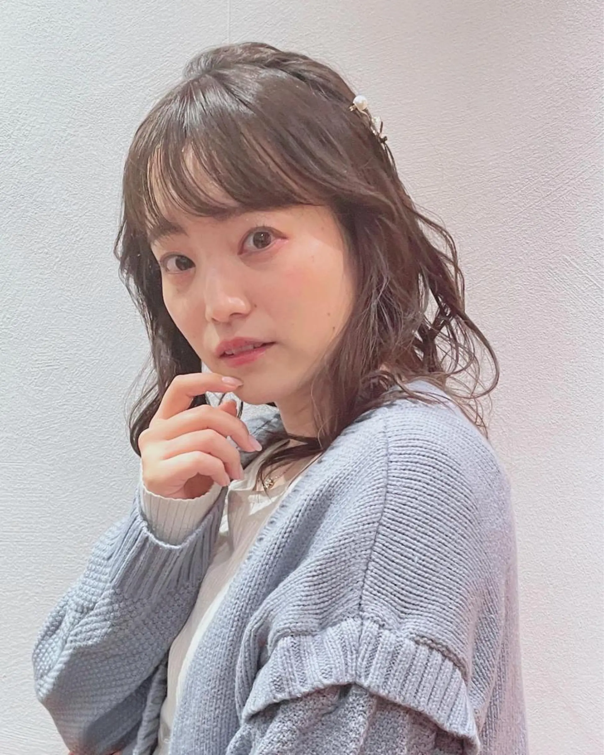 ミディアム ヘアアレンジ neaf【六本木】所属・韓国/愛されレイヤー 六本木/yuri🎀のヘアスタイル