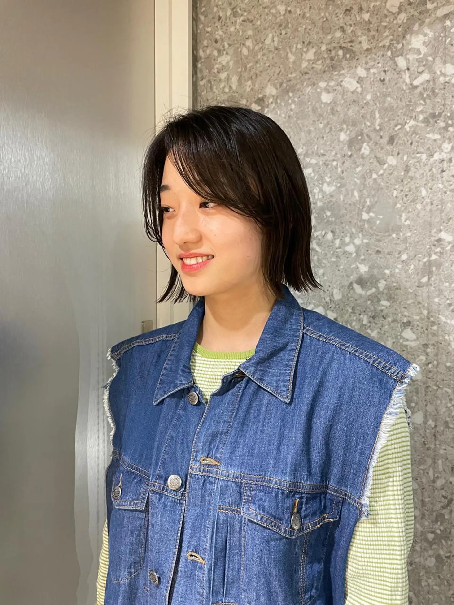 ショート ボブ カット ヘアカラー トリートメント 透明感カラー 大人グレージュ有村のヘアスタイル