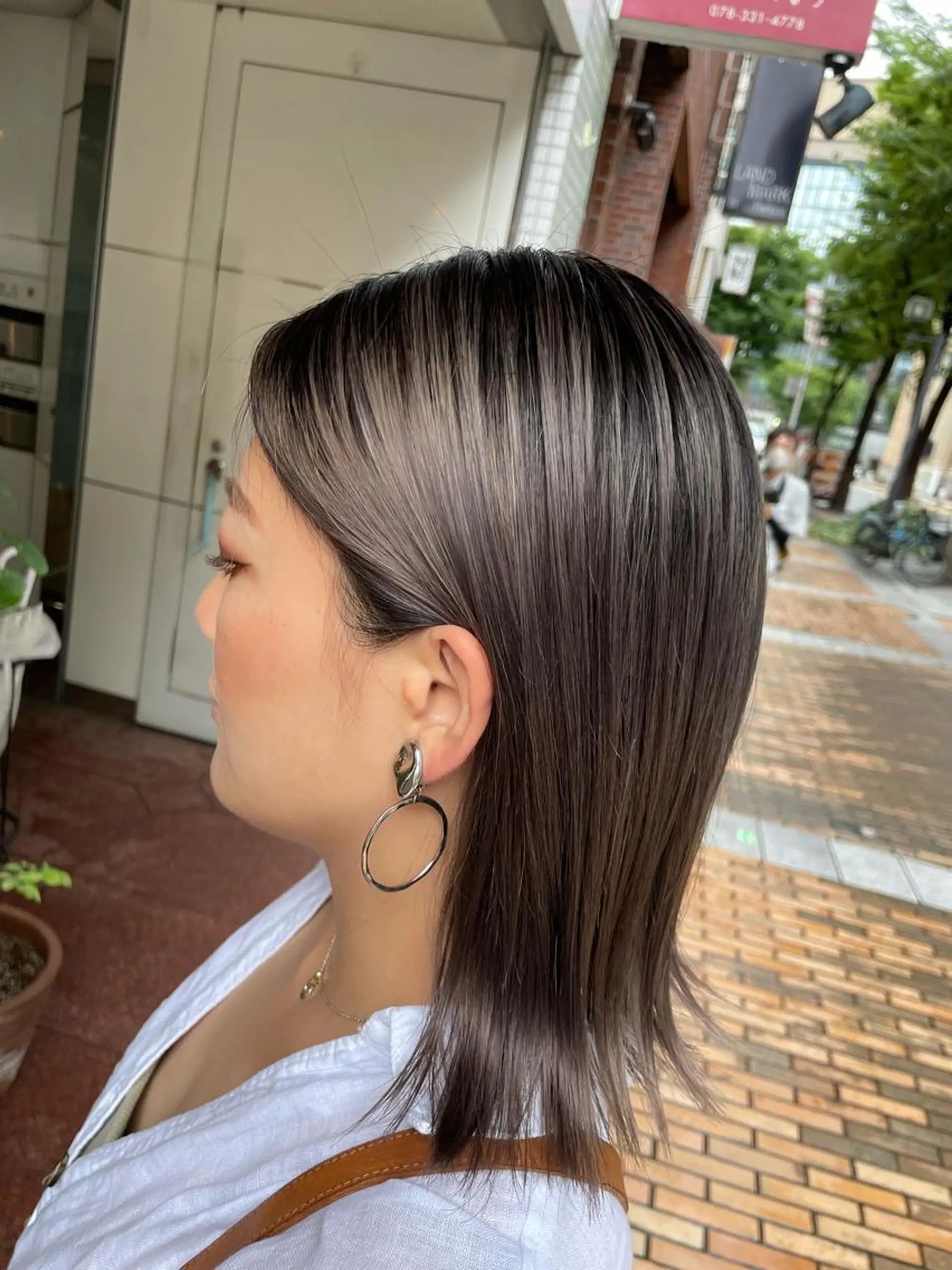 ミディアム カラー ブリーチ グラデーションカラー ハイライトカラー ハイライト VERONIQUE所属・山本 雅由のヘアスタイル