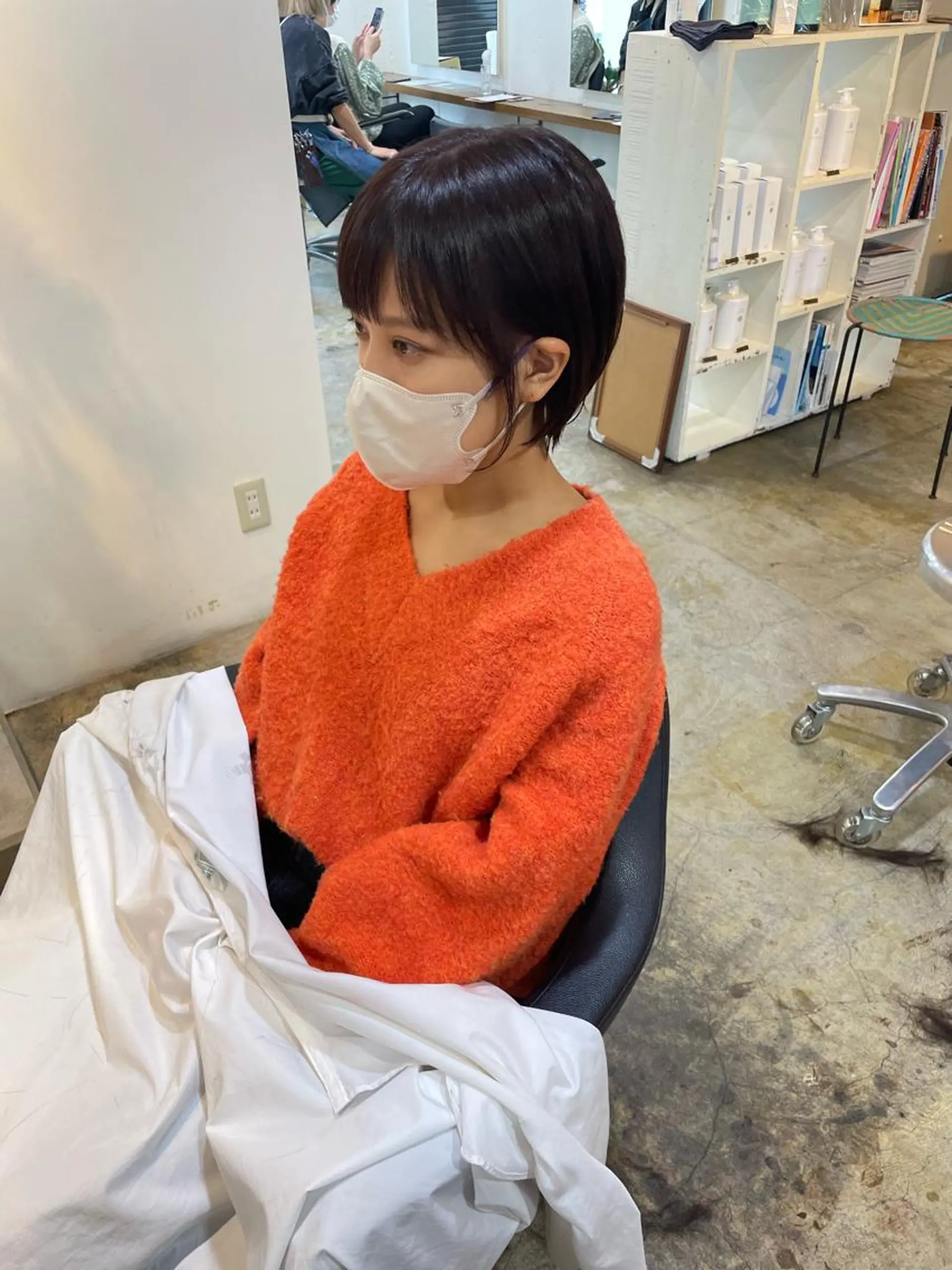 ショート カラー ブラウンカラー ラベンダーカラー ラベンダーブラウン カット ヘアカラー トリートメント MIOベージュカラー 柔らかいカラーのヘアスタイル