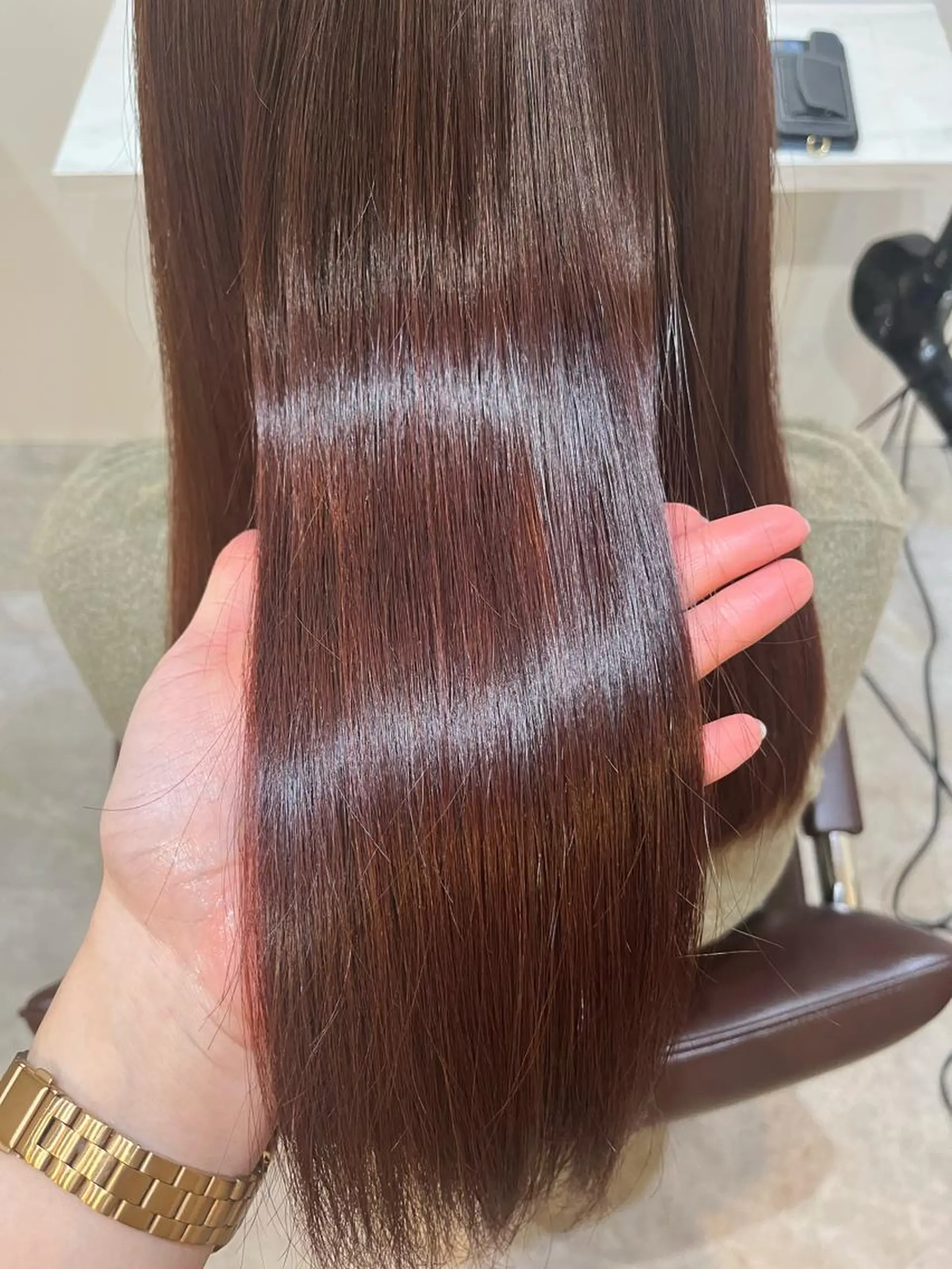 セミロング カット ヘアカラー トリートメント 【髪質改善　艶髪】 布川　莉穂のヘアスタイル