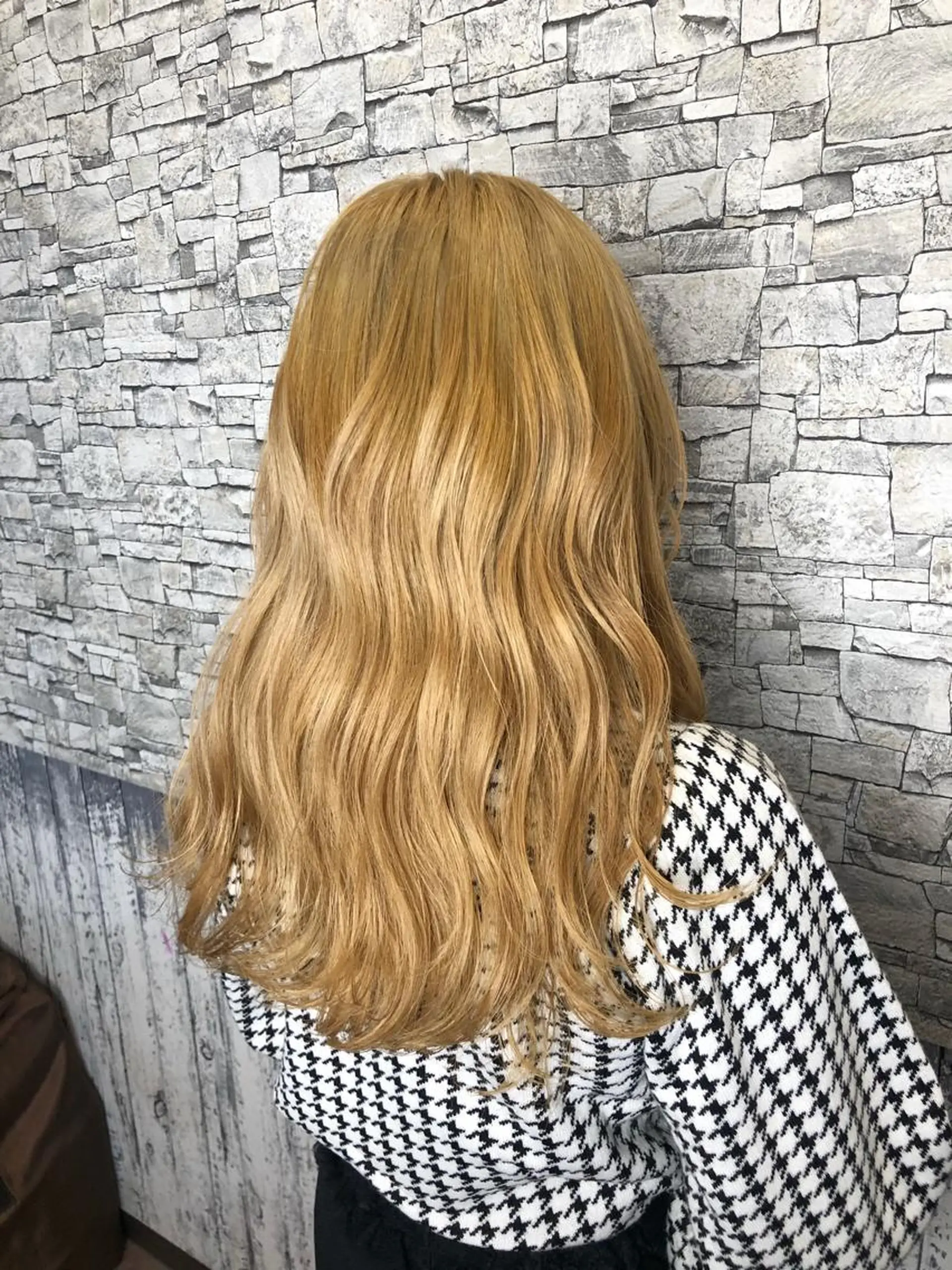 ロング L'wis所属・🪄🫧ハイトーン/ 乙津茜🐰L'wisのヘアスタイル