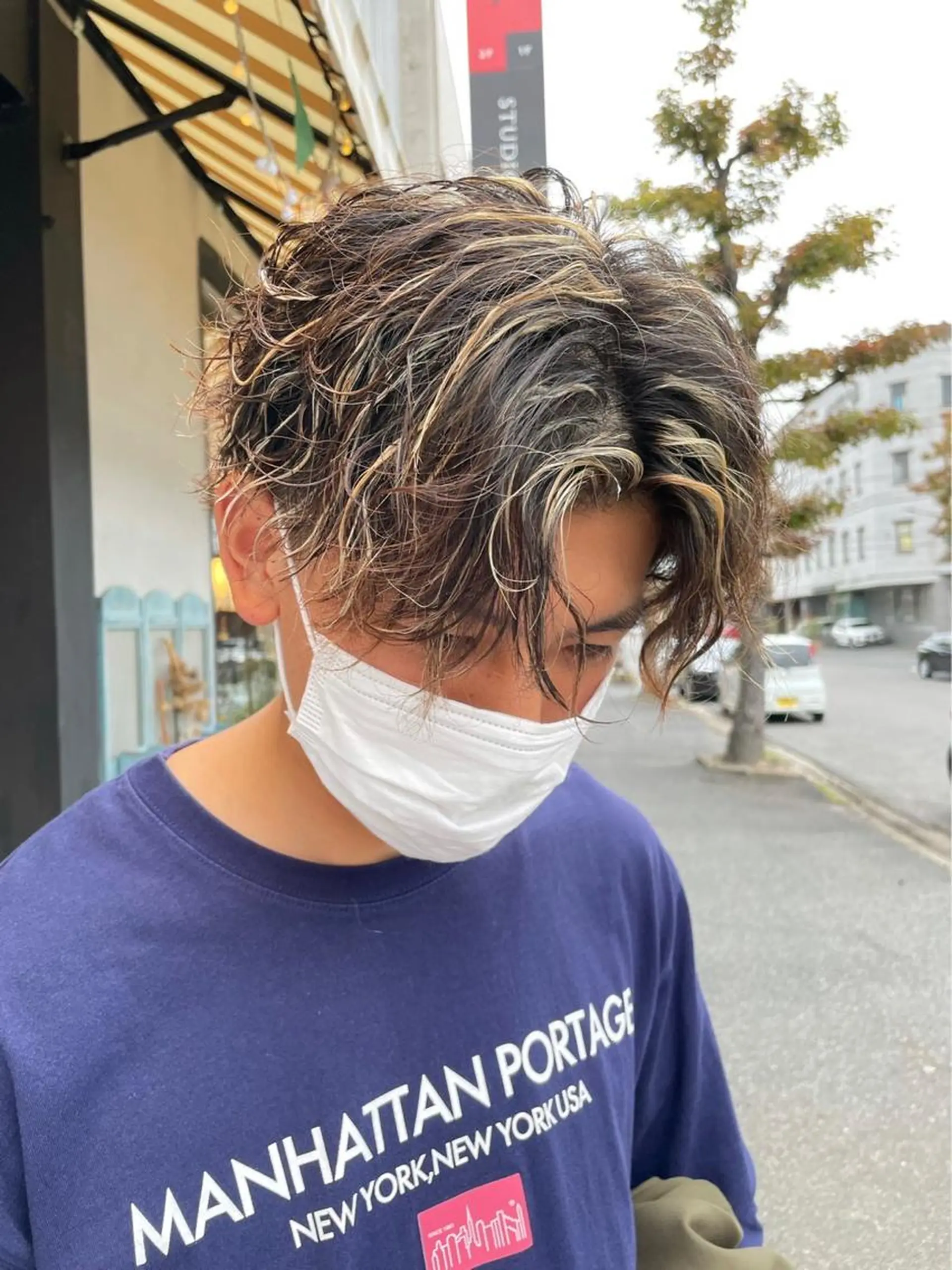 ショート ハイライト ヘアカラー 問屋町chapter 日笠快生のヘアスタイル