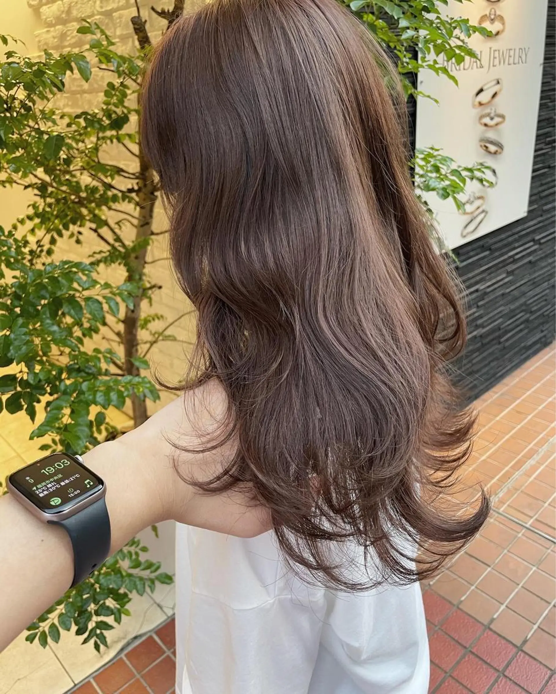 ミディアム ViVIE所属・VIVIE天神 ブリーチのヘアスタイル