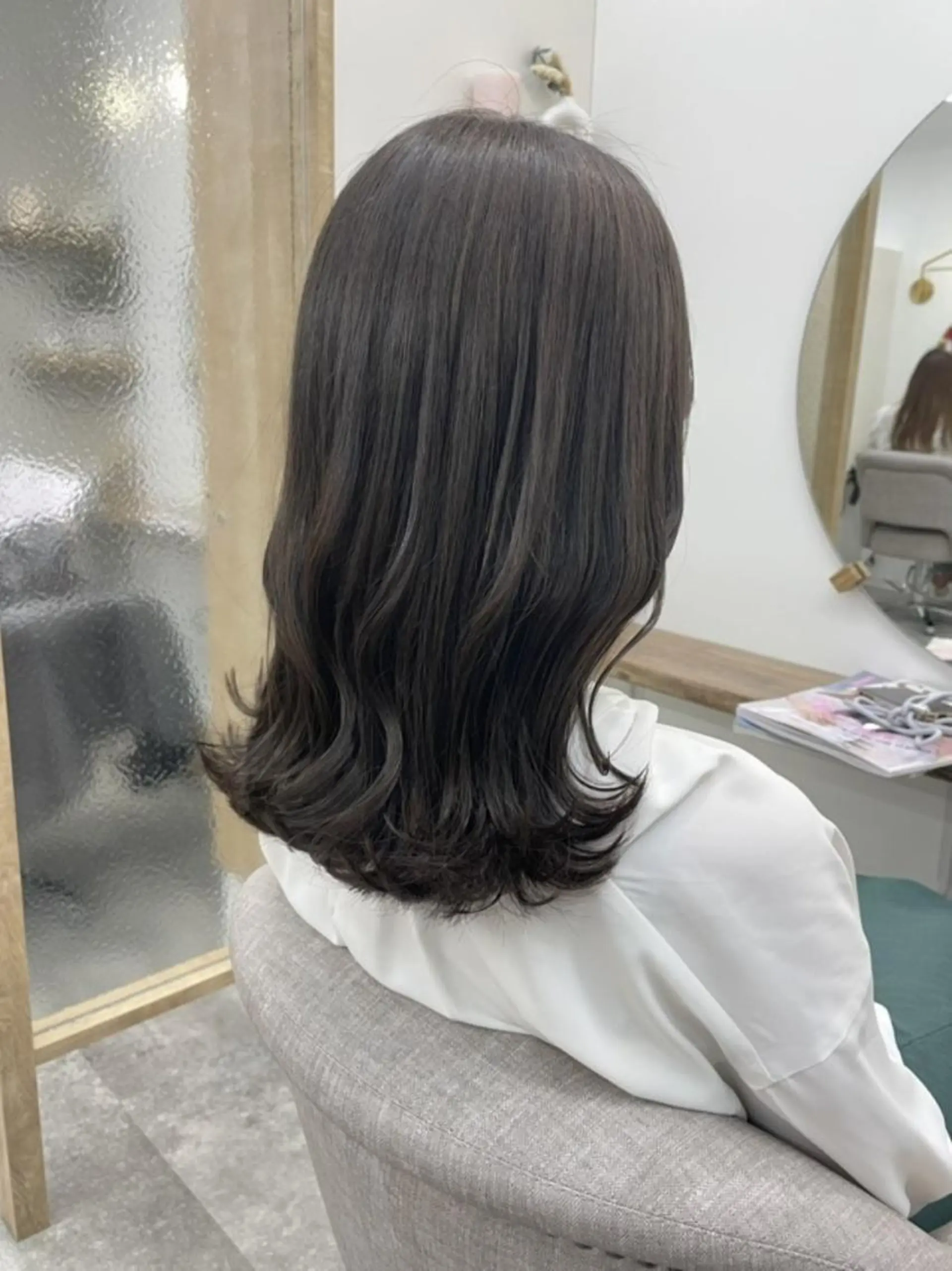 カラー セミロング アッシュ アッシュグレー カット ヘアカラー トリートメント Rinko リンコのヘアスタイル