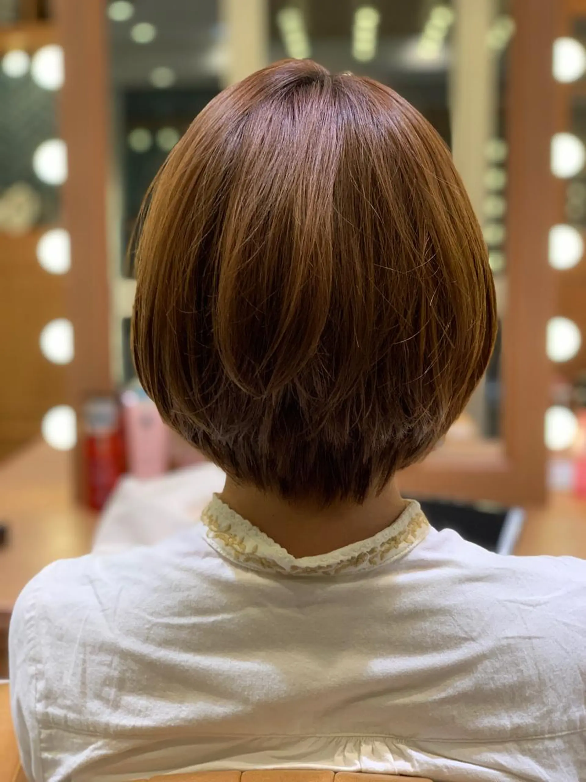 ショート Lond enikaのヘアスタイル