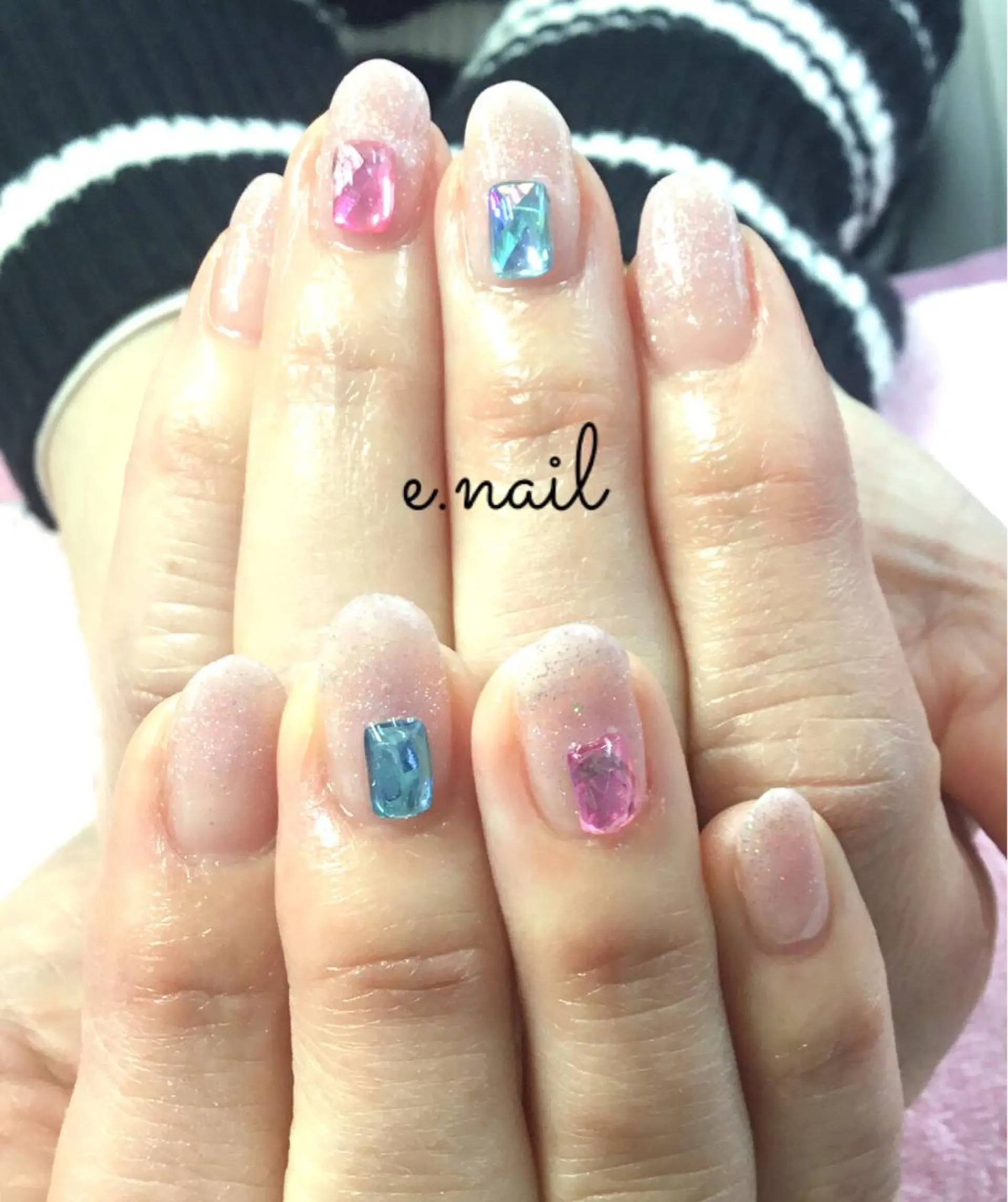 ネイル e.nail所属・和賀井 恵理のネイルデザイン
