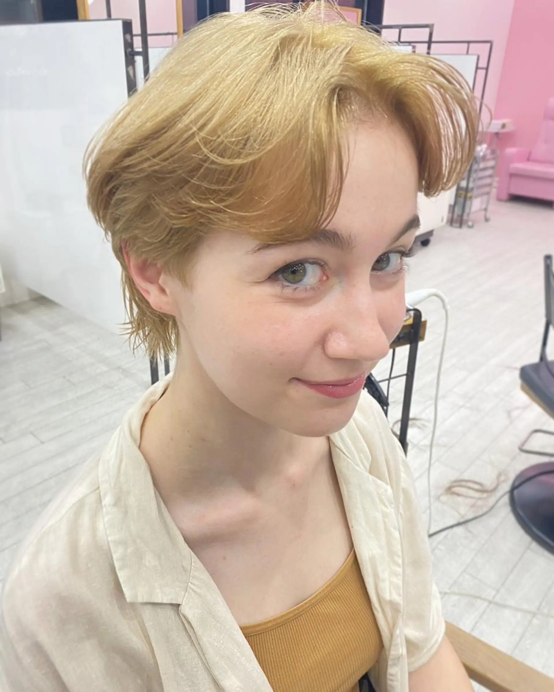 ショート カラー saito (8/31まで在籍)のヘアスタイル