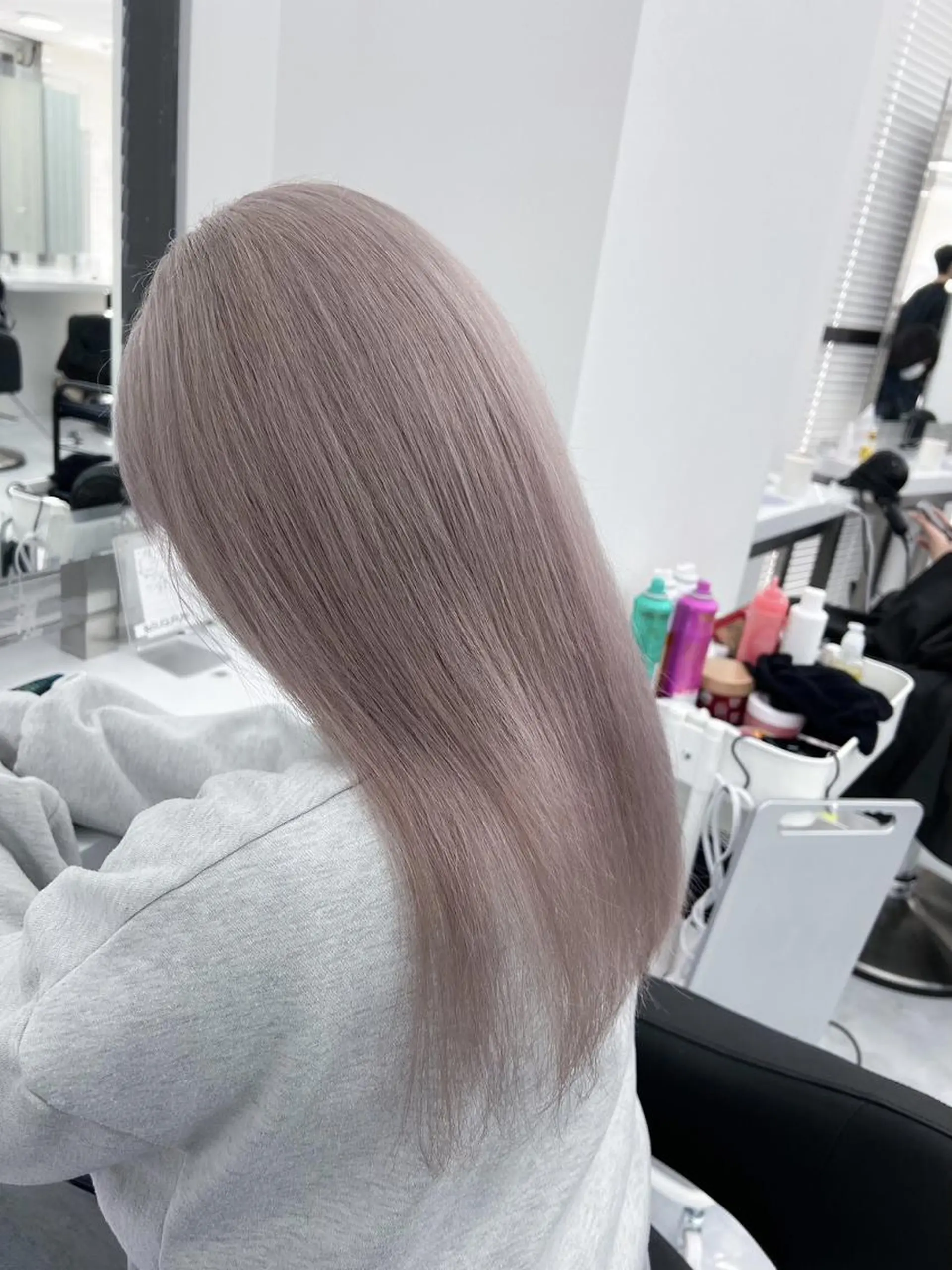 カラー セミロング ヘアカラー ハイトーンブロンド 横浜💞ミオのヘアスタイル