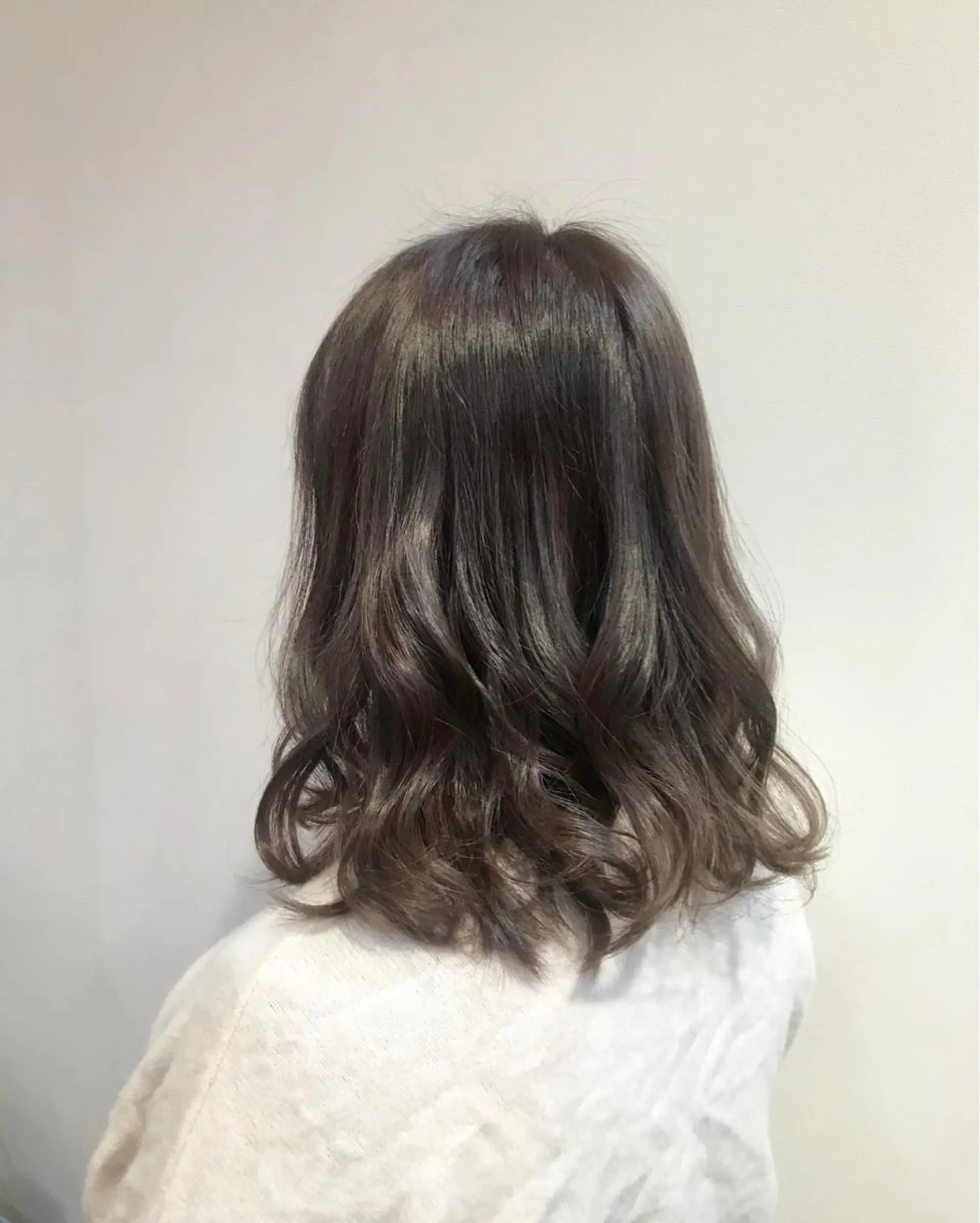 ミディアム ハイライト ヘアカラー ✨美髪サラ艶トレンド 橋柿 実紀✨のヘアスタイル