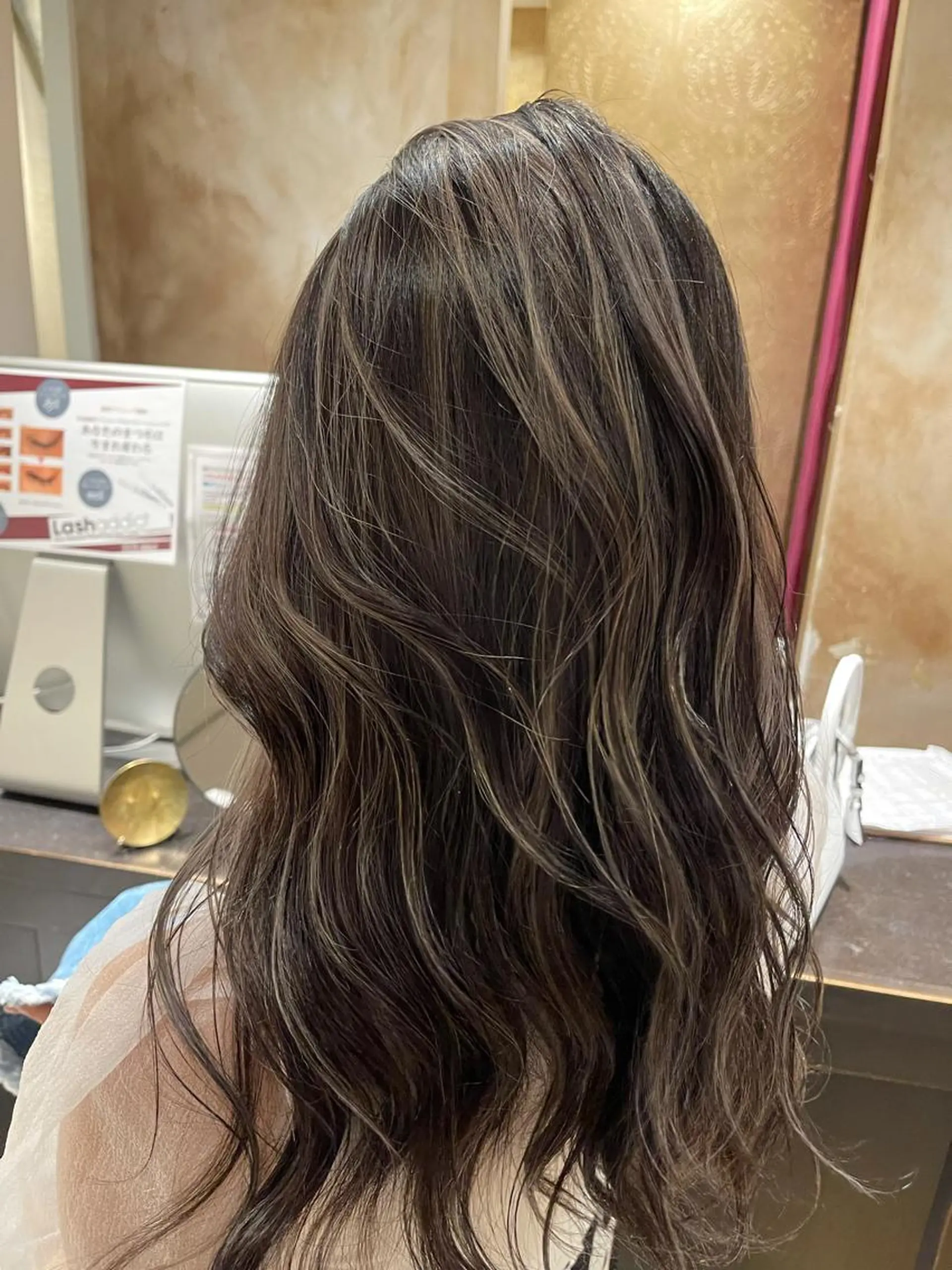 ロング カラー ハイライトカラー ハイライト peakshair所属・髪質改善/メンズパ ーマ𝒀𝑼𝑻𝑶のヘアスタイル