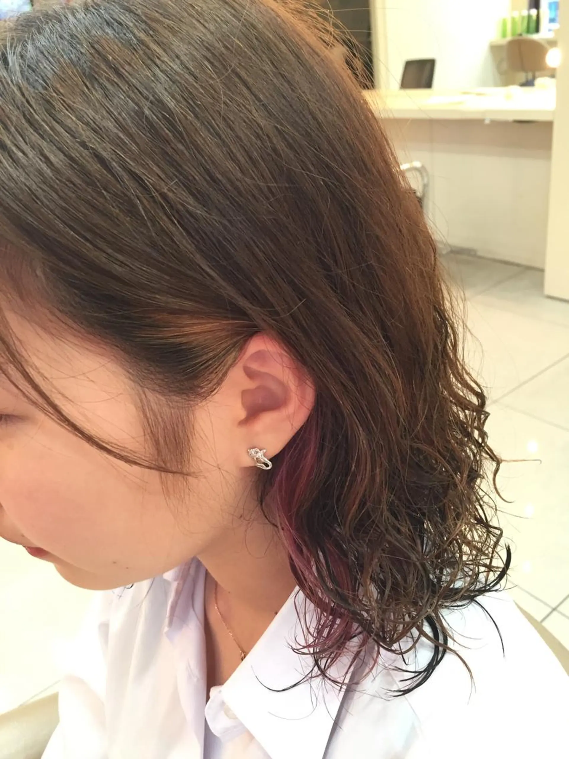 ミディアム カラー パーマ ミディアムパーマ 吉岡 三四朗のヘアスタイル