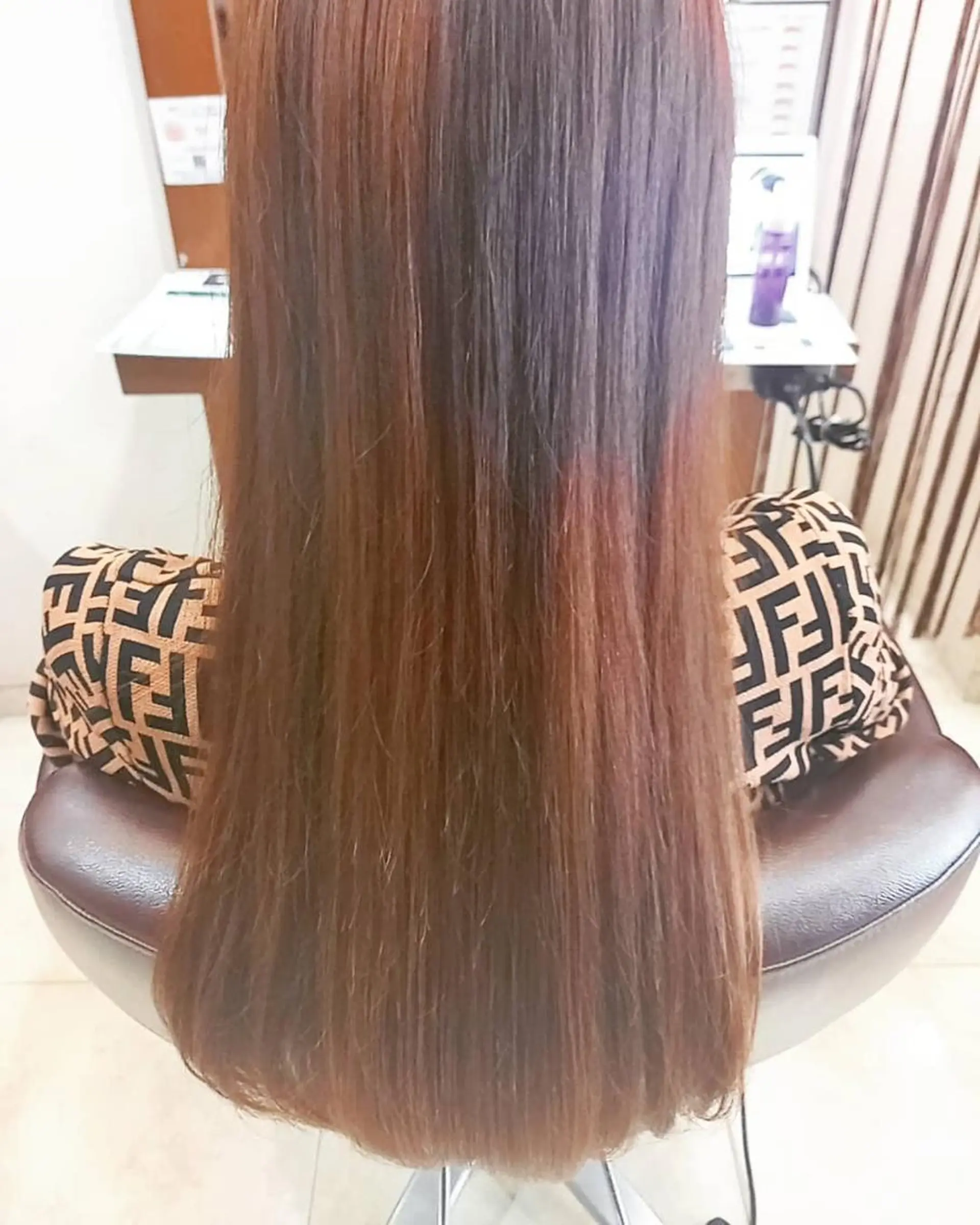 ショート カラー ハイライトカラー インナーカラー ハイライト 髪質改善 縮毛矯正 justbeauty CiNQのヘアスタイル