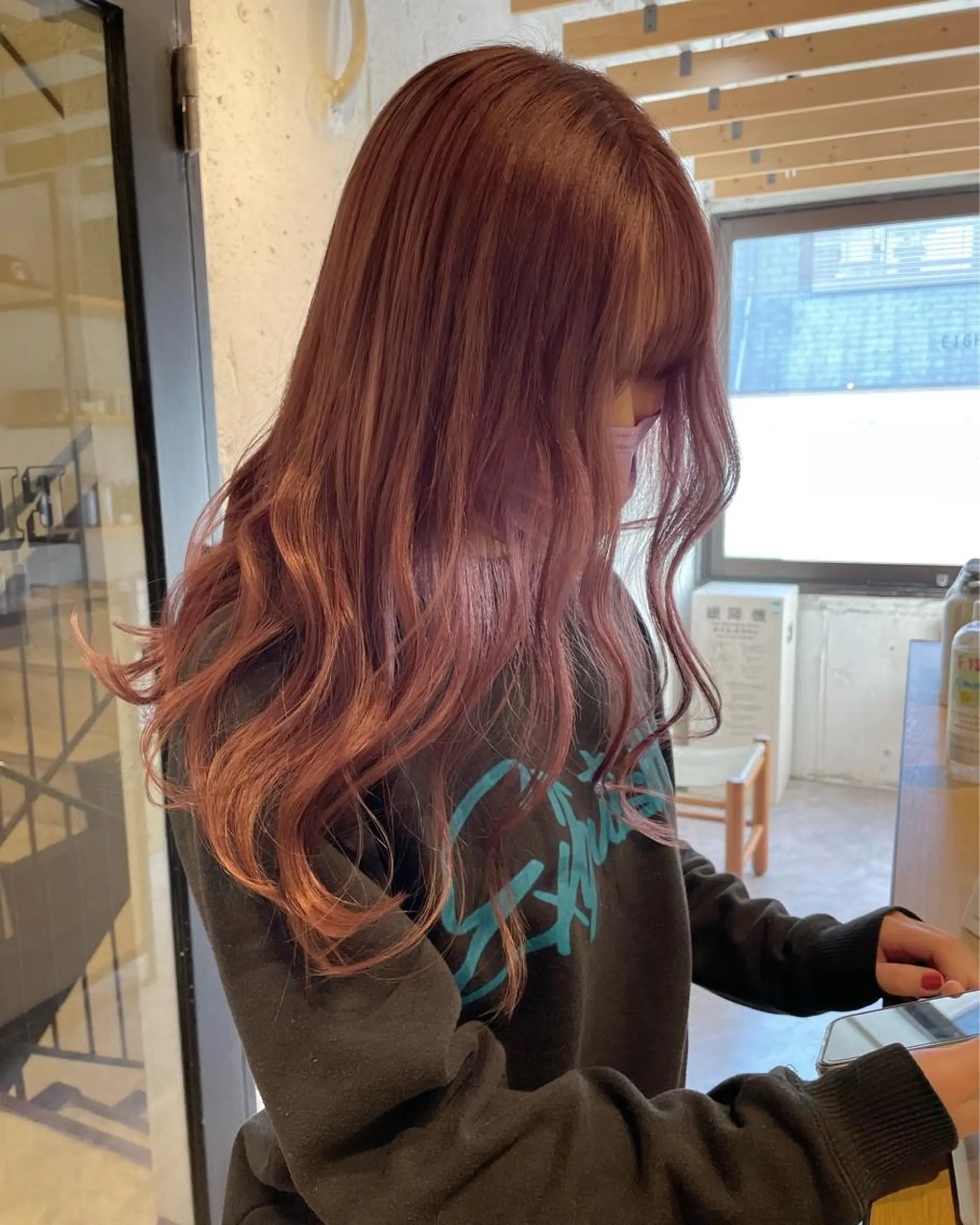 ロング カラー ブリーチ トリートメント EIGHT 中川原   菜々子のヘアスタイル
