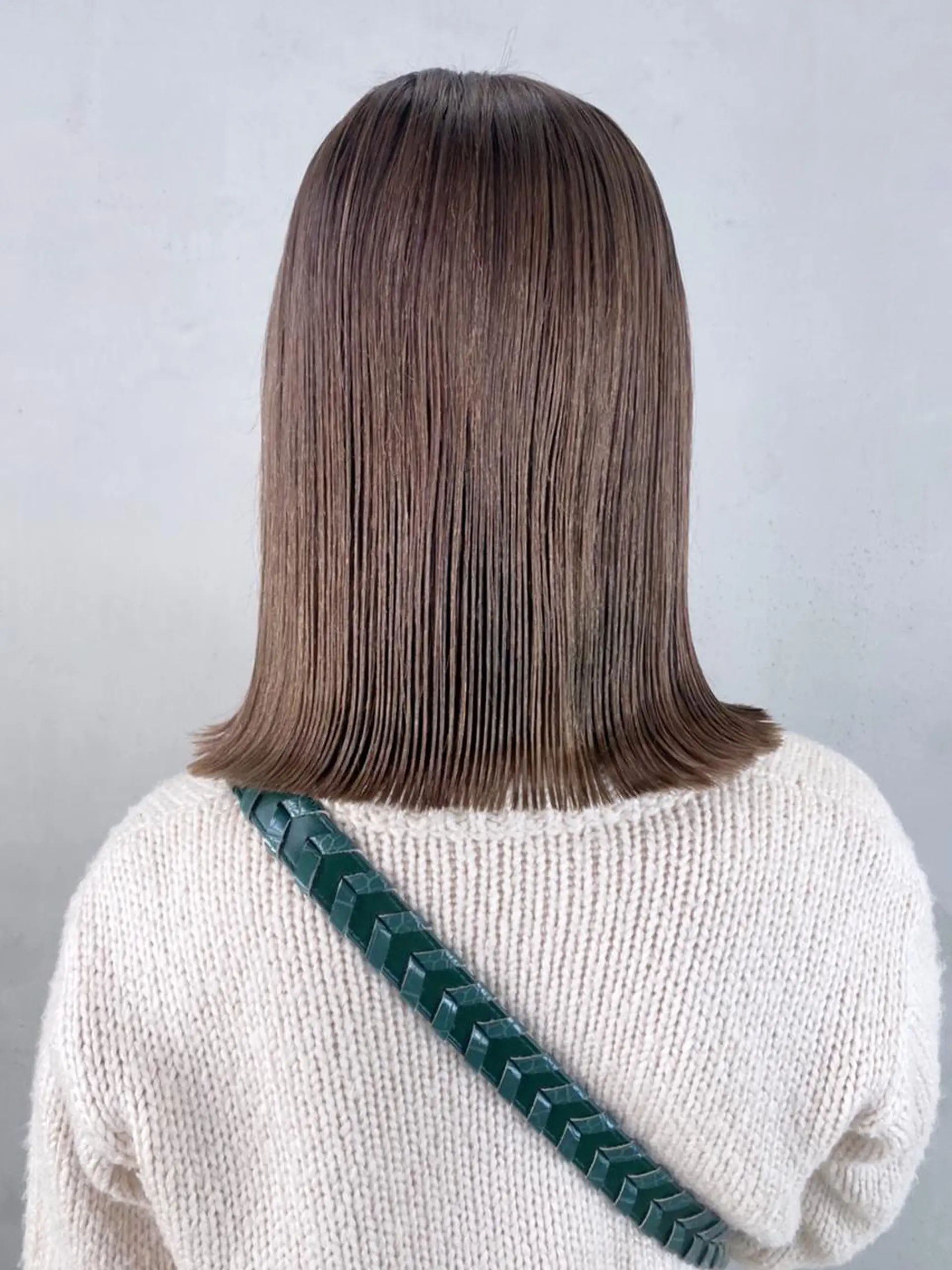 ミディアム カラー ブラウンカラー モカブラウン 外ハネヘア カット ヘアカラー トリートメント ITbyALBUM 下北沢店のヘアスタイル