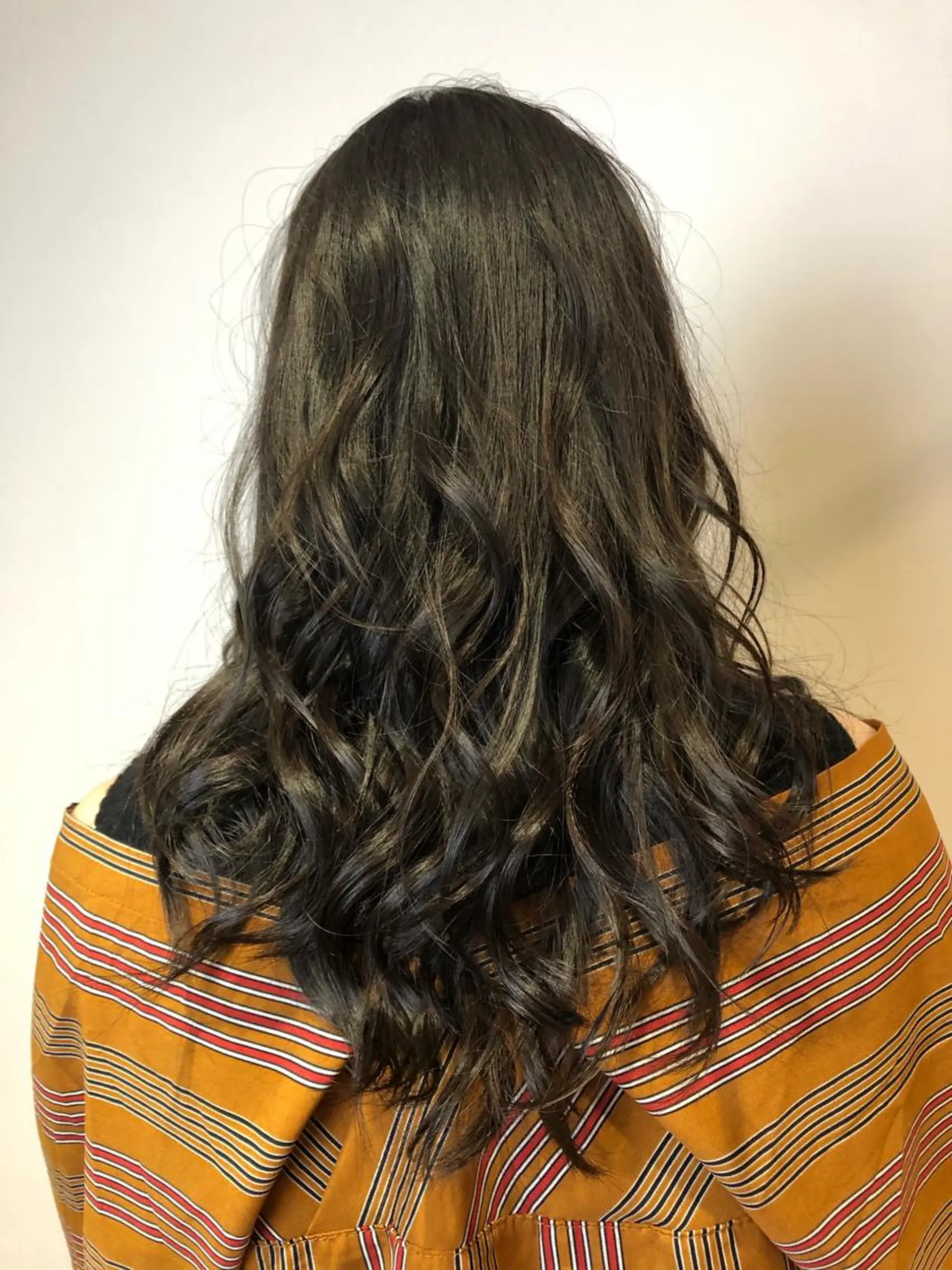 ロング カラー カット ヘアカラー トリートメント 青野 文香のヘアスタイル