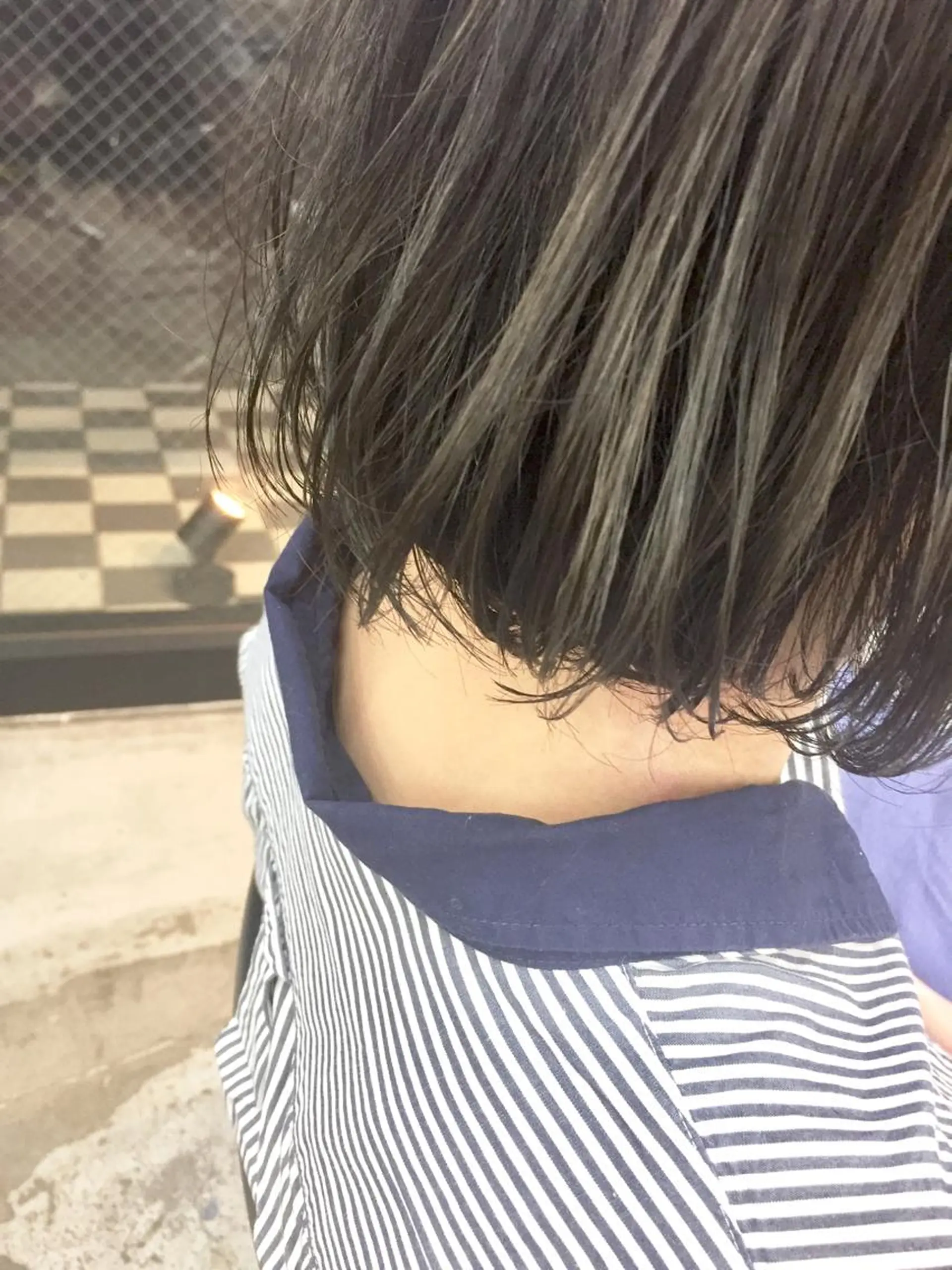 ショート カラー ブリーチ イルミナカラー オリーブカラー ニシオカ タクヤのヘアスタイル
