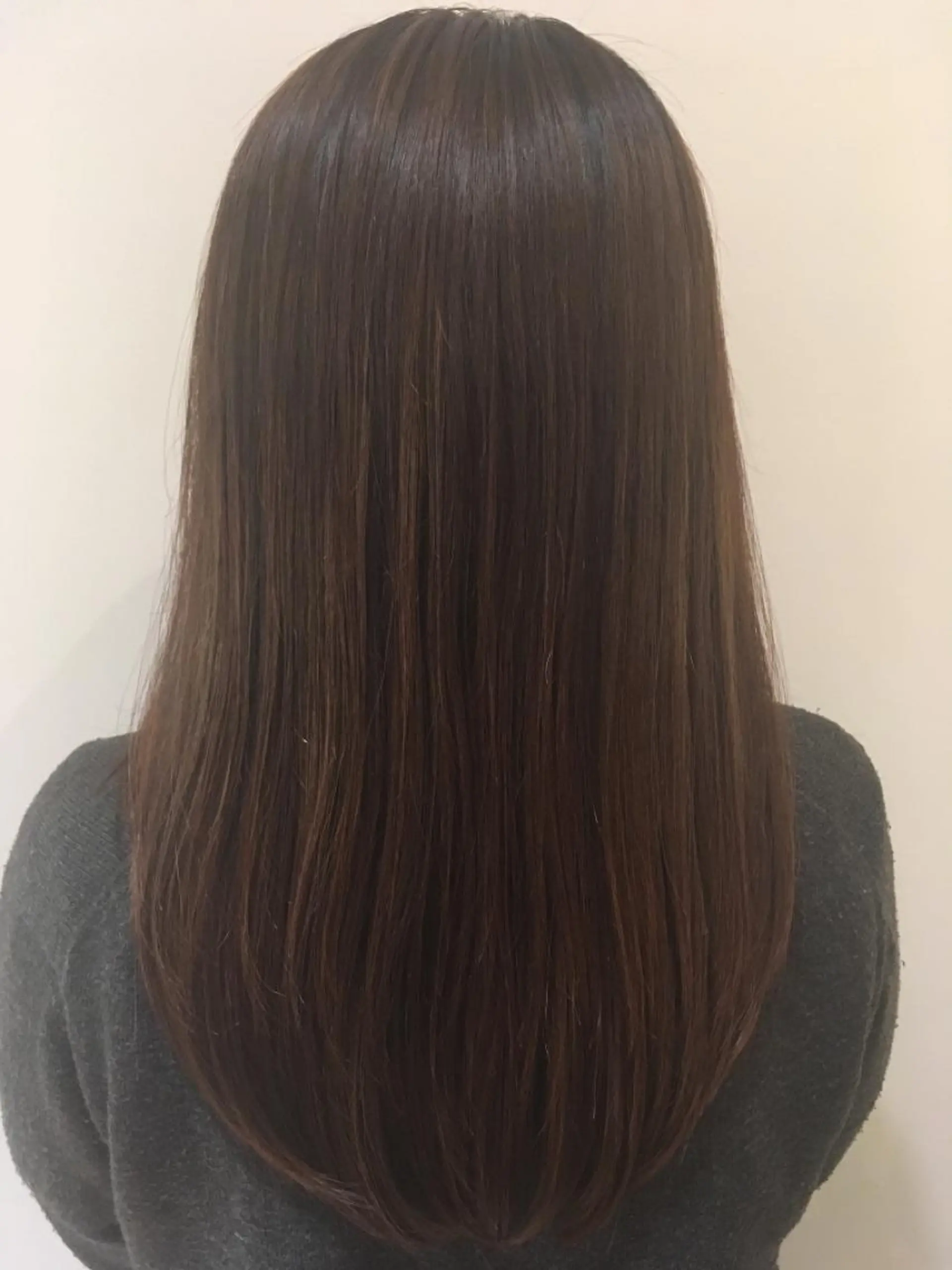 セミロング 曲がる縮毛矯正◎高岡 ブリーチ後でも縮毛◎のヘアスタイル