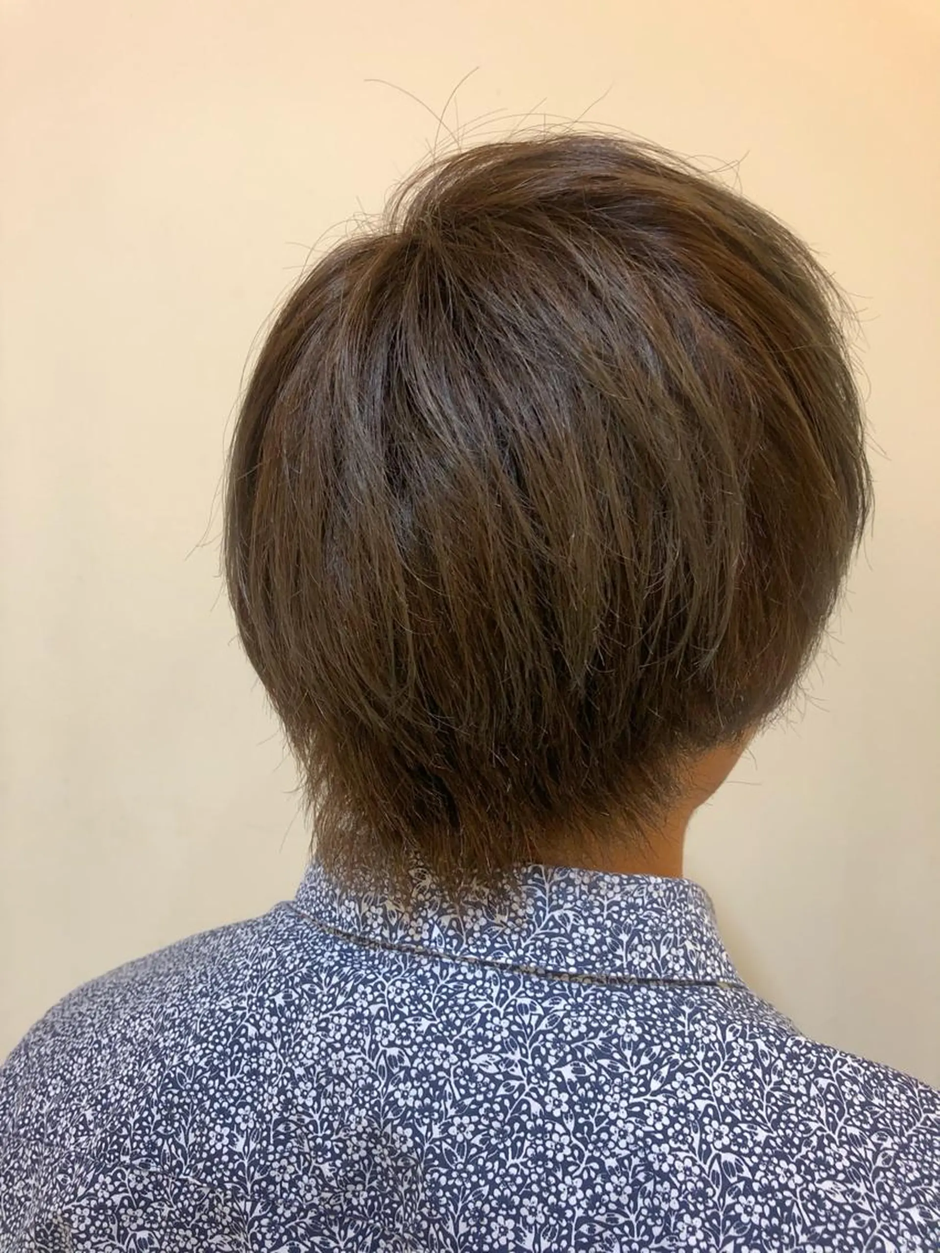 ショート カラー メンズ 八重津　晃輔 /縮毛矯正／ブリーチのヘアスタイル