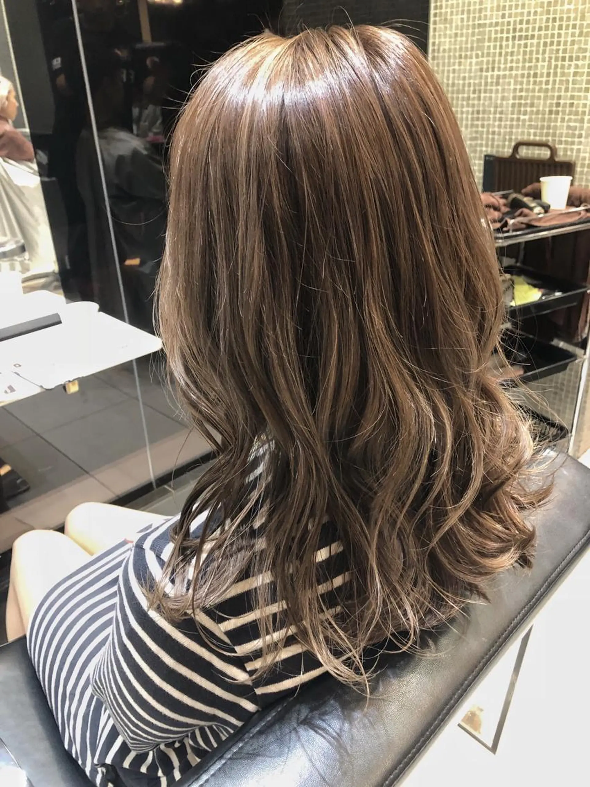 セミロング カラー ベージュカラー ミルクティーベージュ 女性リピ90%🍨 🩷佐藤みずきのヘアスタイル