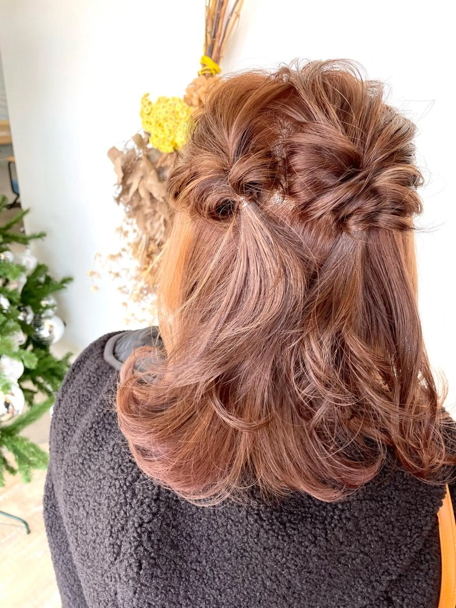 ミディアム 錦 茉李のヘアスタイル