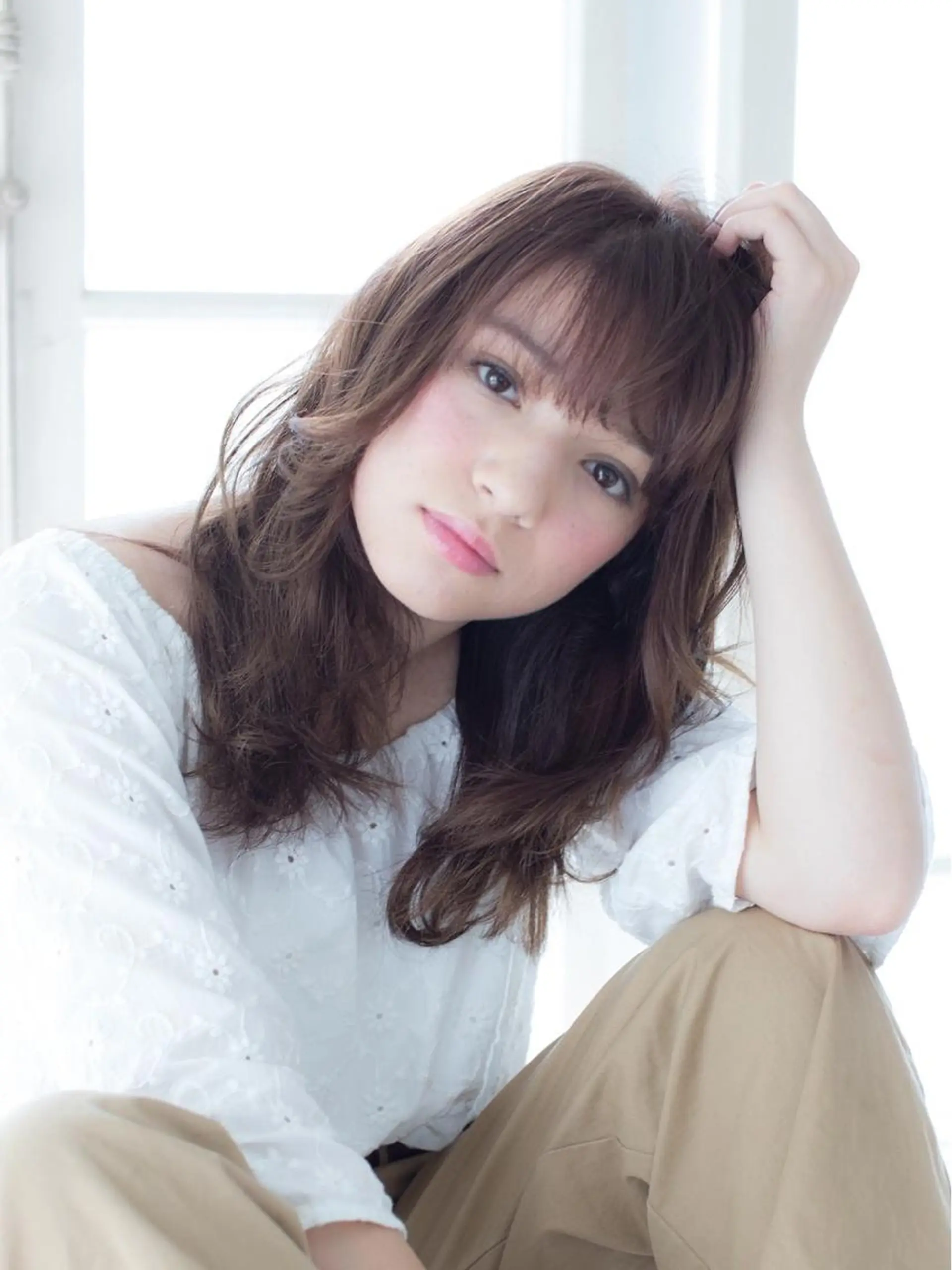 セミロング カラー パーマ ヘアアレンジ ブリーチ ケアカラー 透明感カラー ハイライトカラー インナーカラー カット ヘアカラー トリートメント ヘアセット ✨ハイクオリティ✨ 山本香也のヘアスタイル