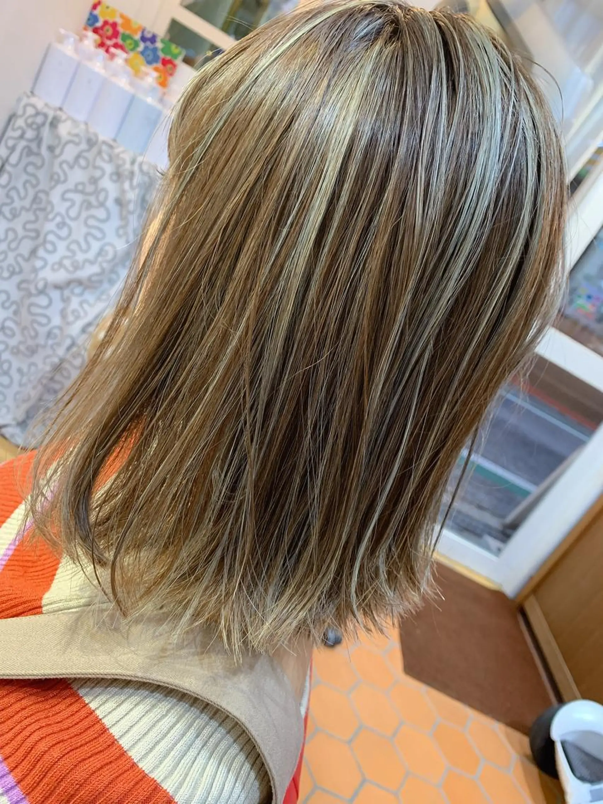 ミディアム カラー パーマ ヘアアレンジ メンズ キッズ カラーワールドカンナヘアーメゾン所属・北出 沙也加のマツエク・マツパデザイン