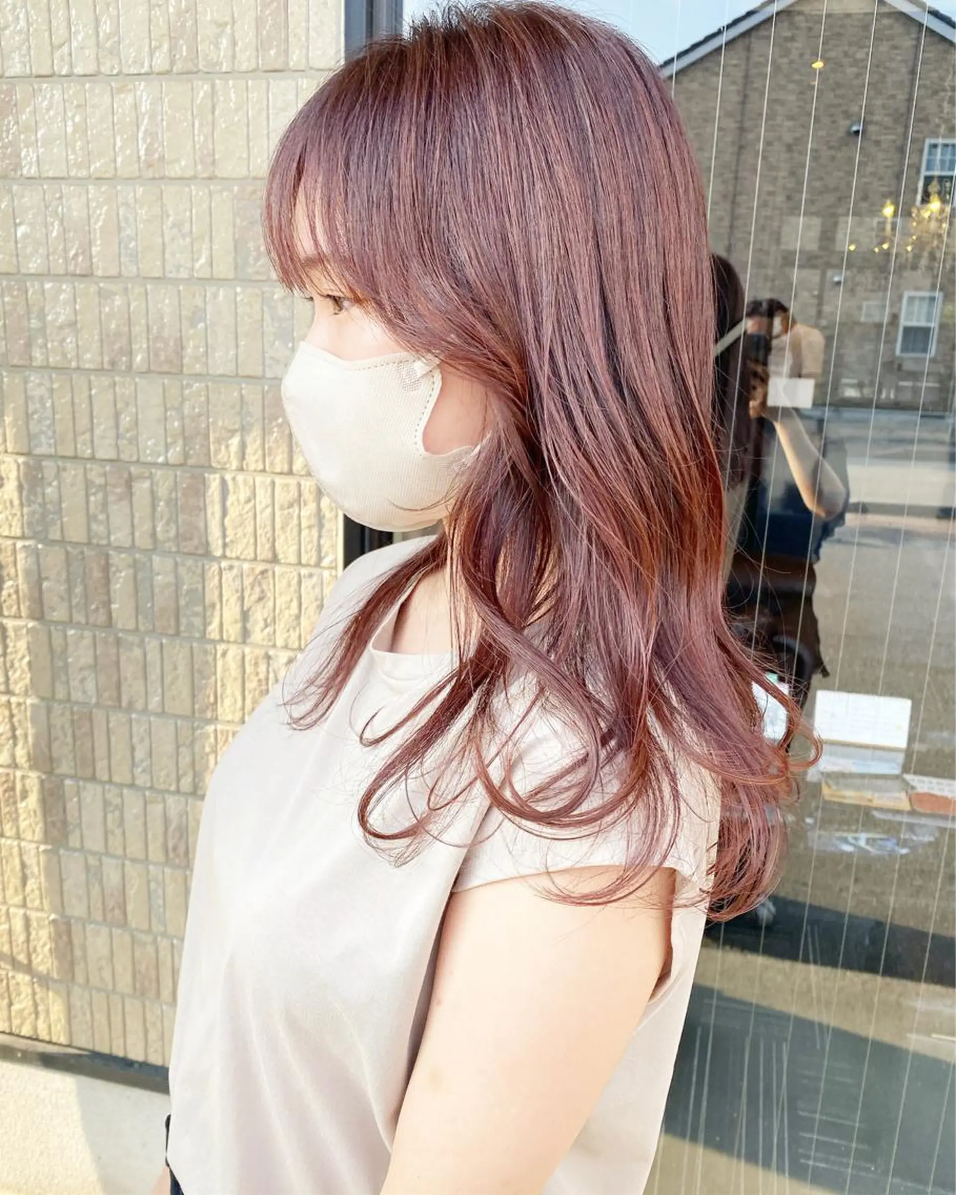 セミロング カラー ピンクカラー ヘアカラー FIORE hair design所属・山根 奈緒のマツエク・マツパデザイン
